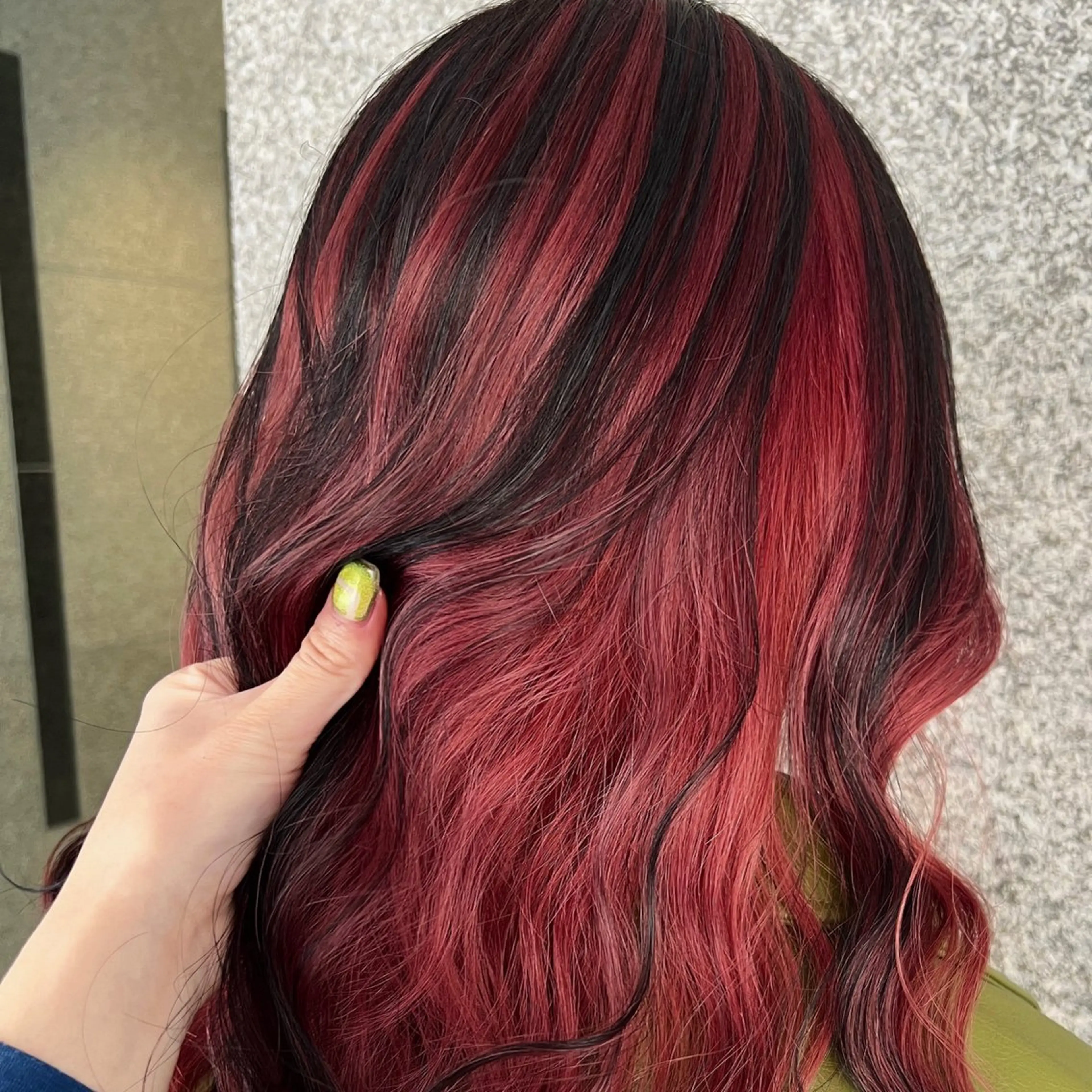 セミロング カラー Pocket仙台 💚モエリのヘアスタイル