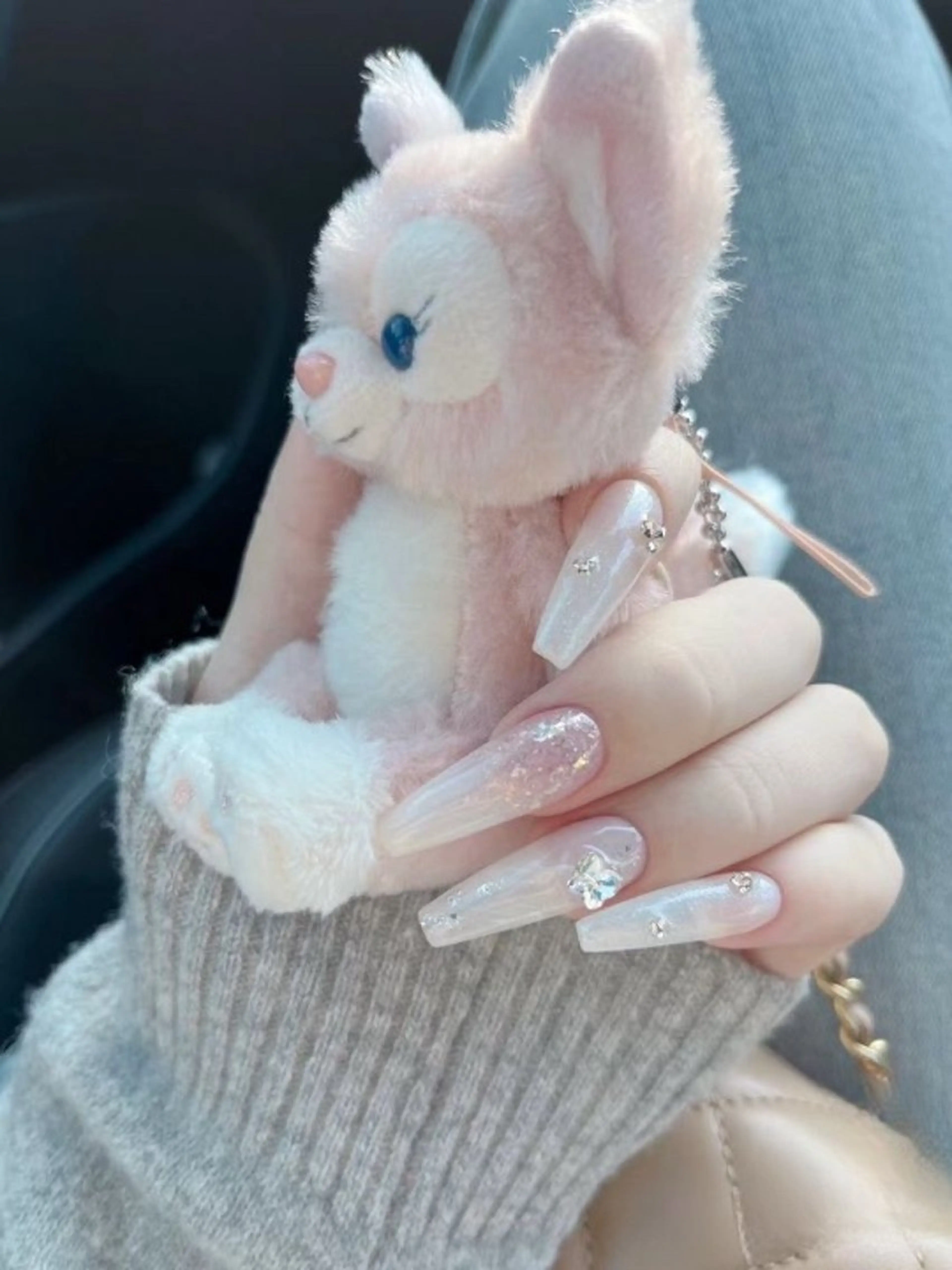 カラー グラデーションカラー ピンクカラー ハンドネイル AIN Nailのネイルデザイン