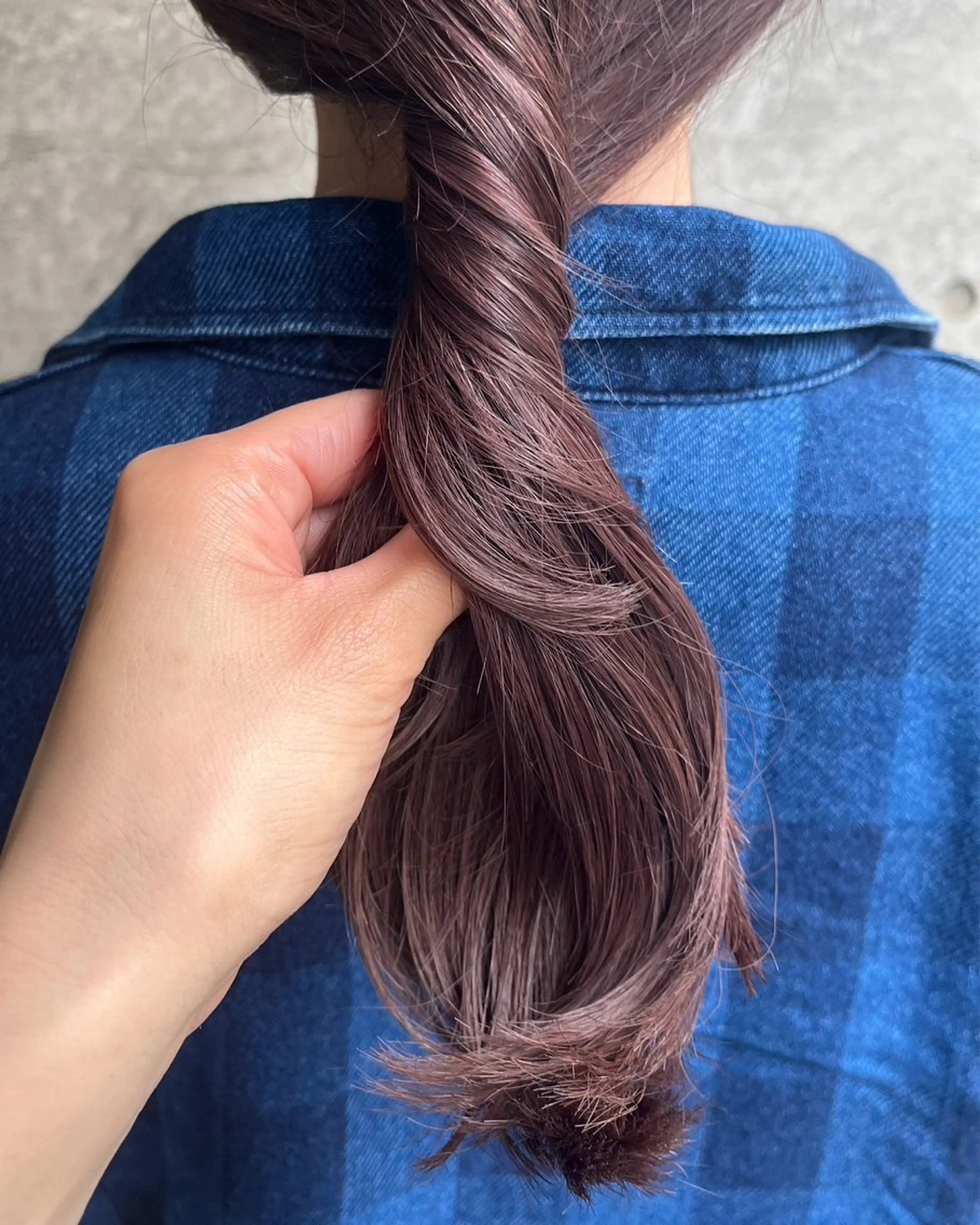 ロング カラー グレージュ ピンクカラー カット ヘアカラー 岩田 良/ブリーチカラーのヘアスタイル