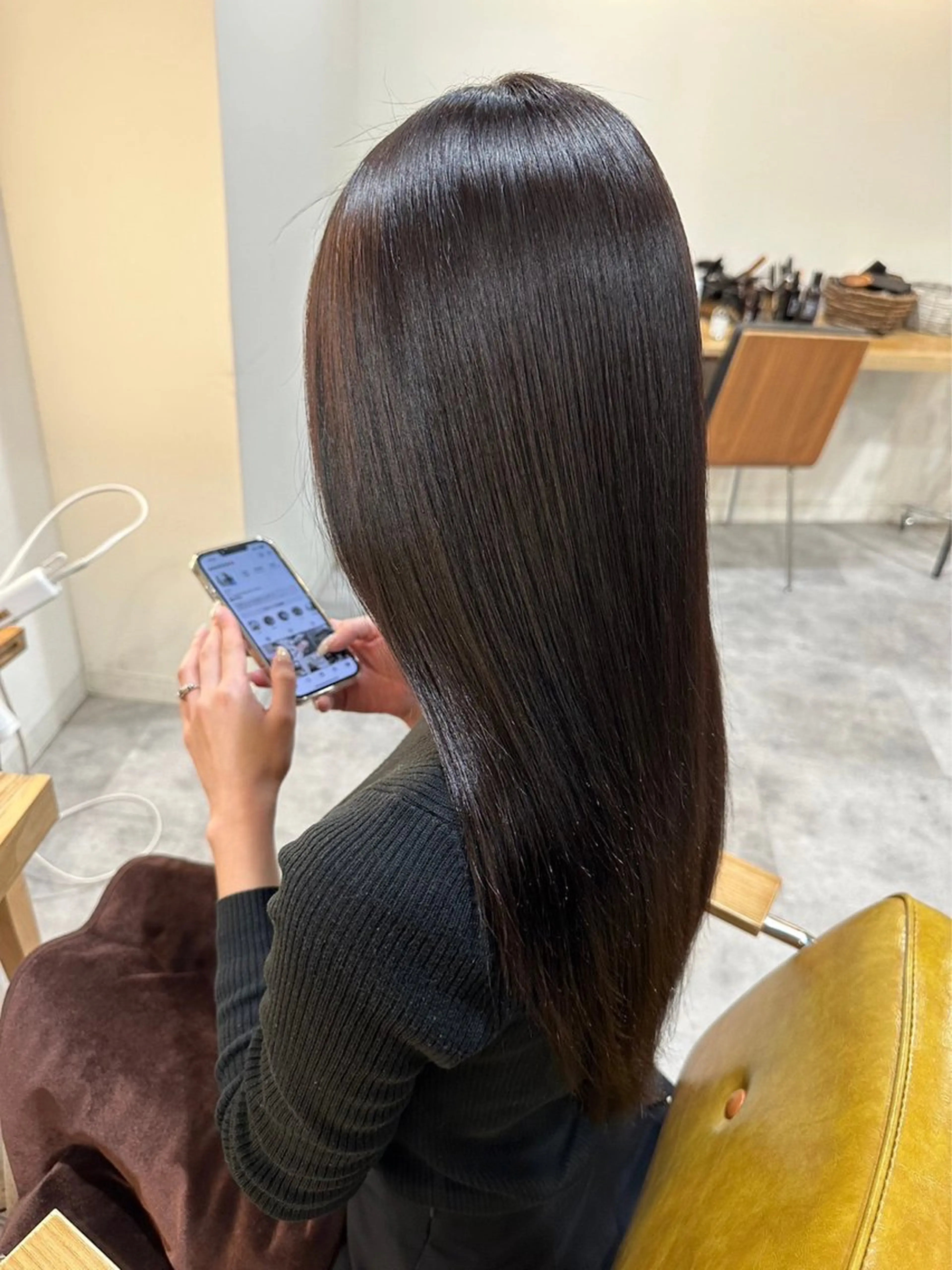 ロング 髪質改善 酸性ストレート 新村 小夏のヘアスタイル