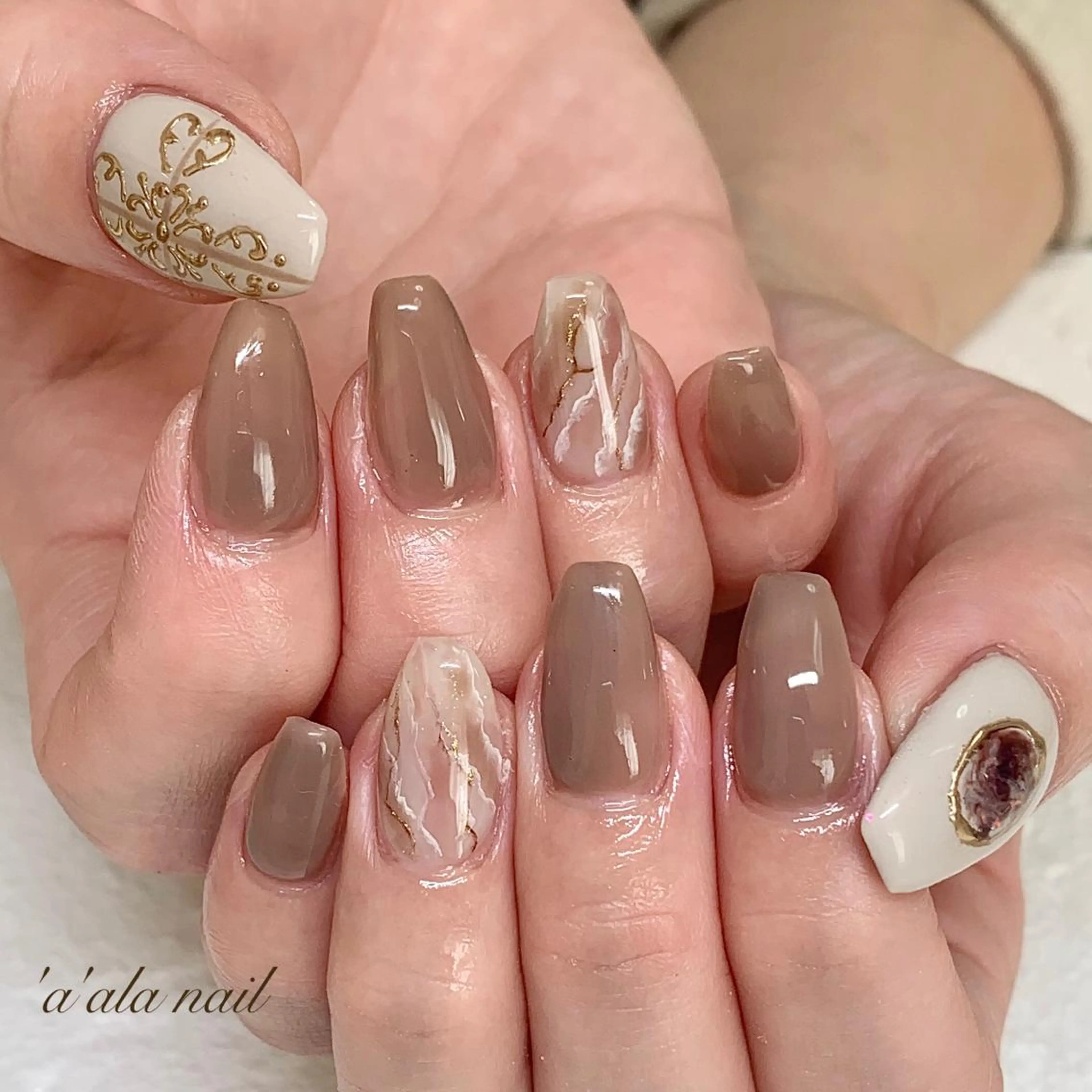 ネイル アートネイル ミラーネイル 'a'ala nailのネイルデザイン