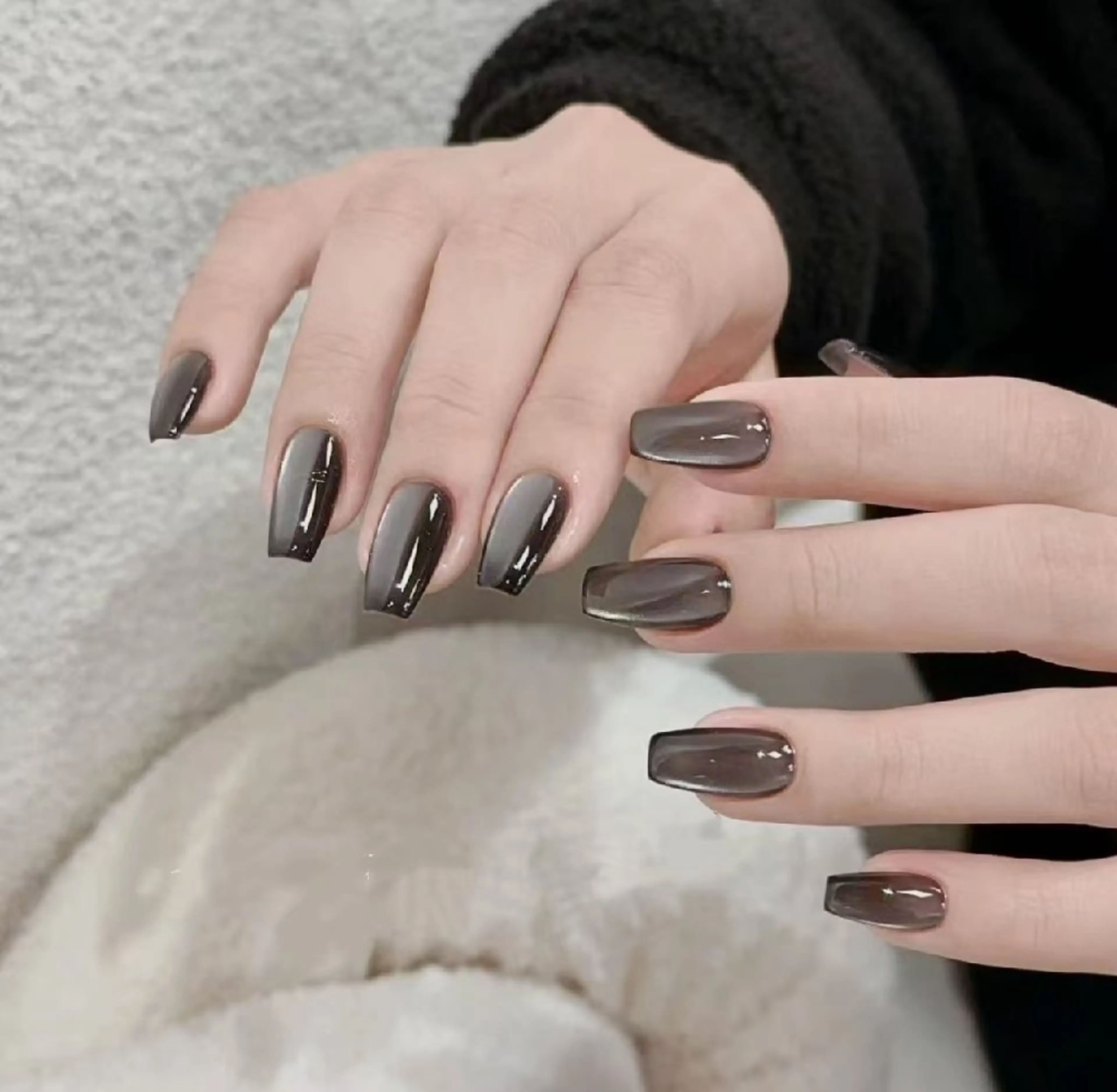 ネイル オーロラネイル フラワーネイル フットネイル フレンチネイル ジェルネイル ハンドネイル Oomiya 服部のネイルデザイン