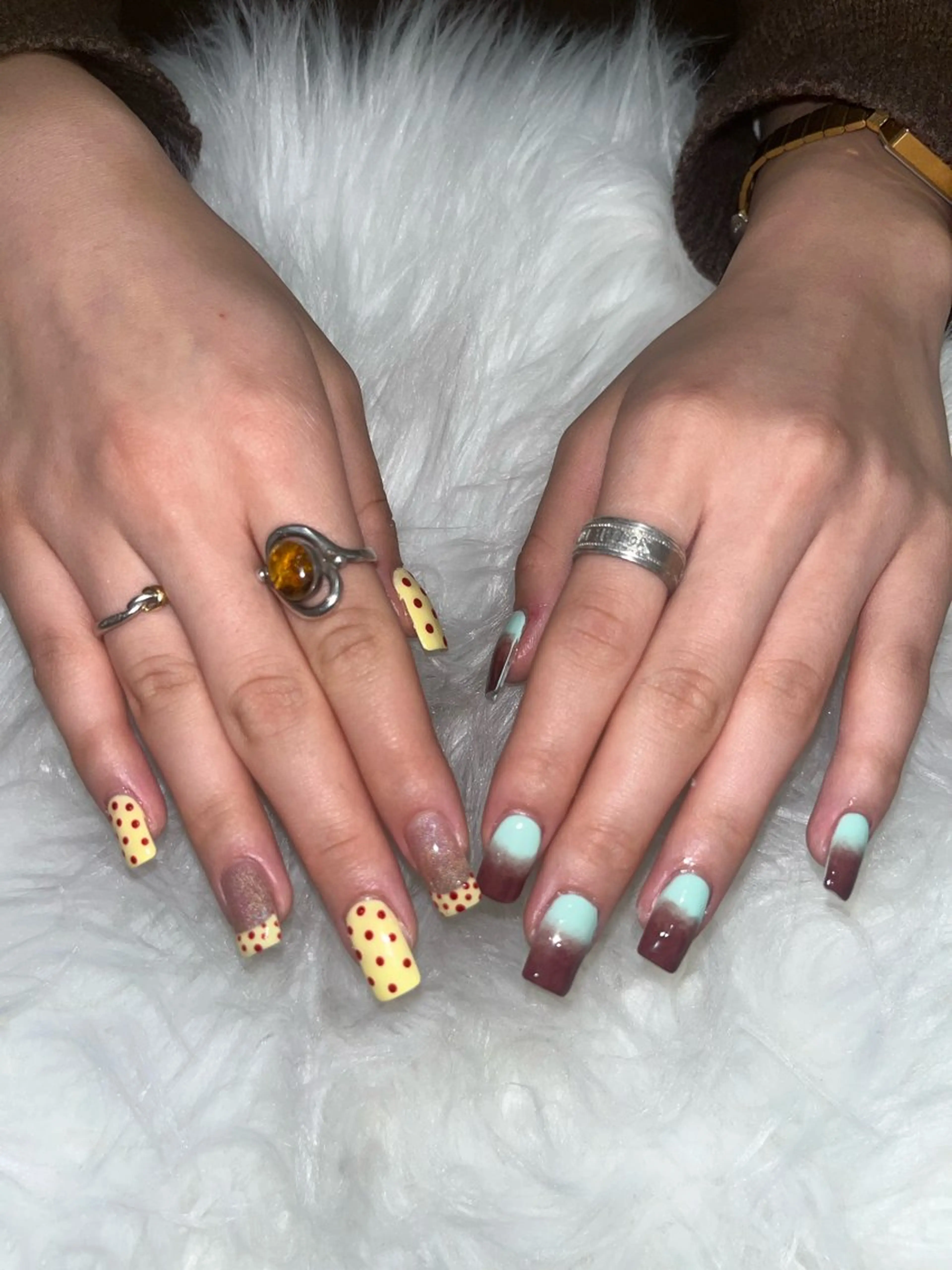 ネイル ドット グラデーション 春ネイル ハンドネイル 渋谷ネイルズ所属・taminami Lunaのネイルデザイン