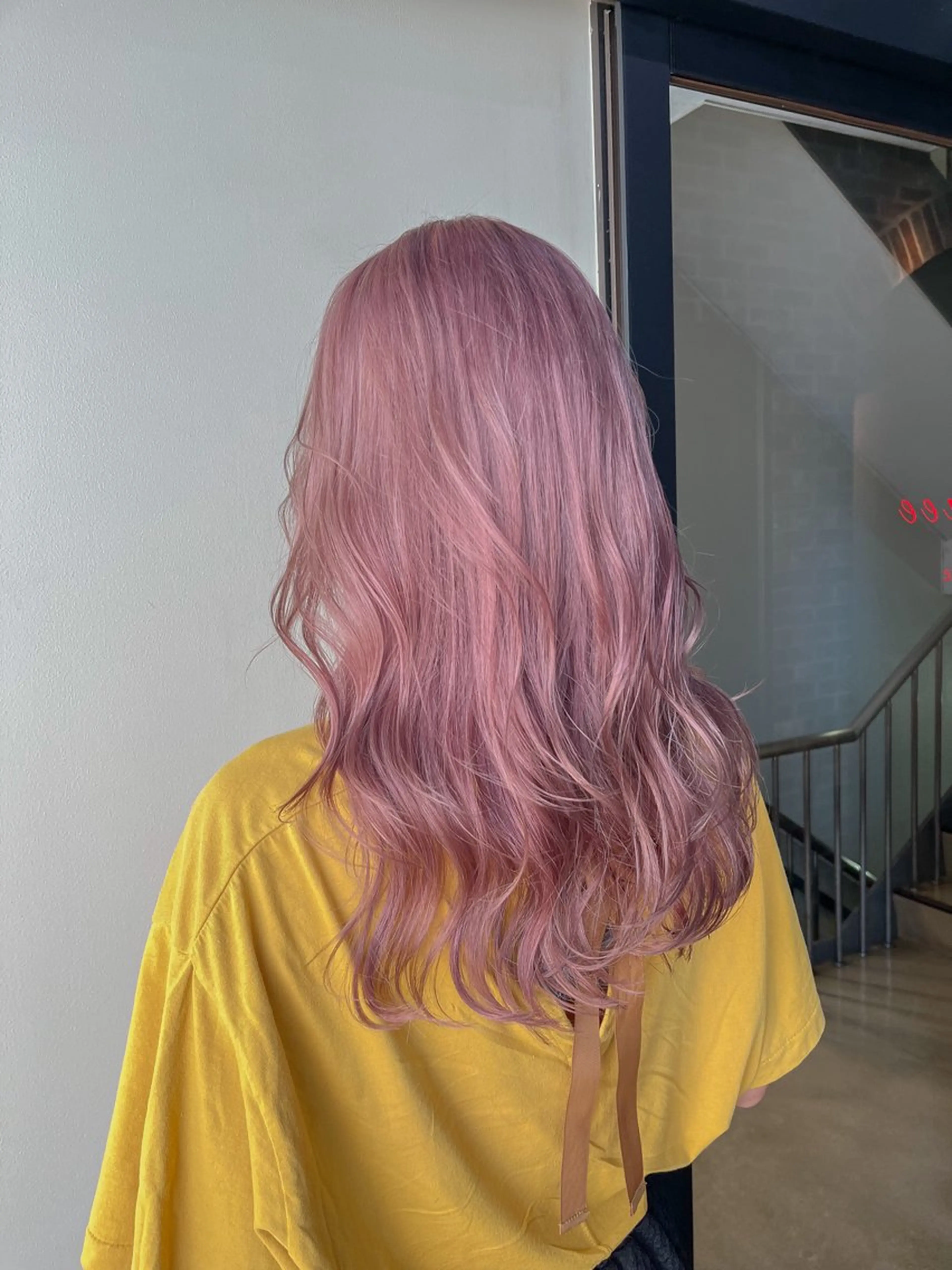 ロング カラー カット ヘアカラー トリートメント ヘアセット 似合わせベージュ 🍯ayumi🍯のヘアスタイル