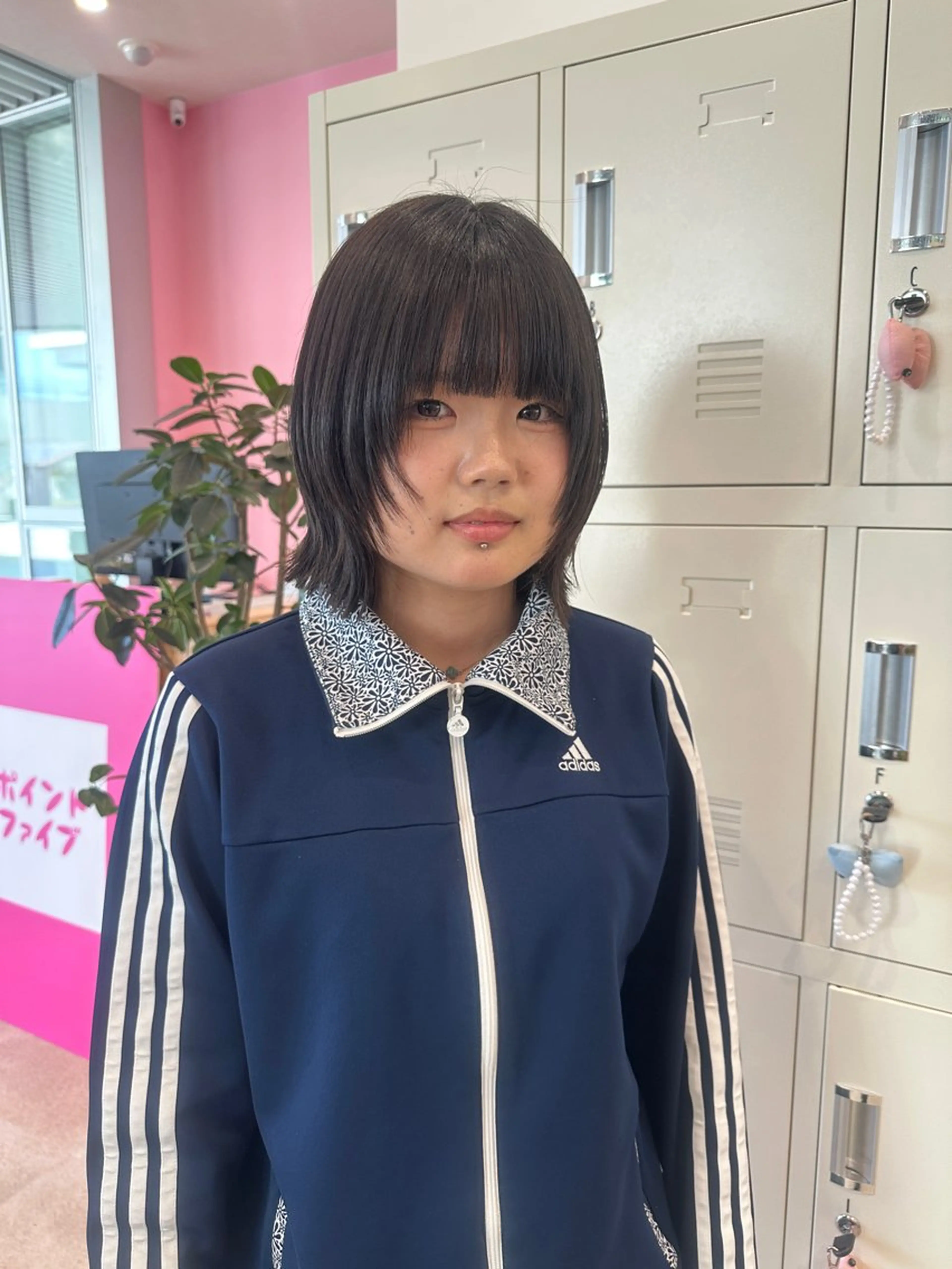 ショート 顔周りカット レイヤーカット 小顔カット カット ヘアカラー トリートメント 暖色系/ブリーチ/ 豊橋/ノア𝜗𝜚のヘアスタイル