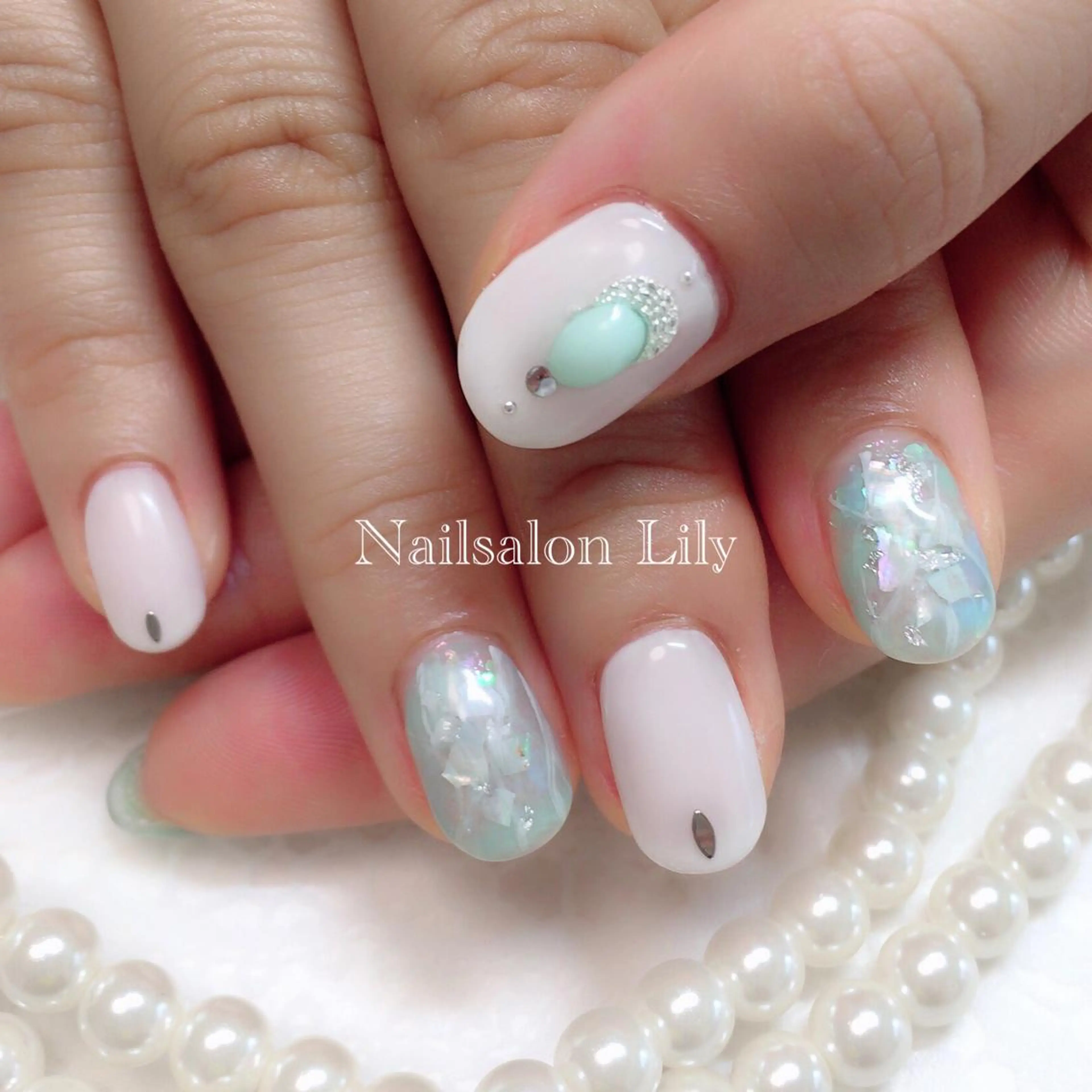 ネイル アートネイル クリアネイル Lily*nail 🌻Mii🌻のネイルデザイン