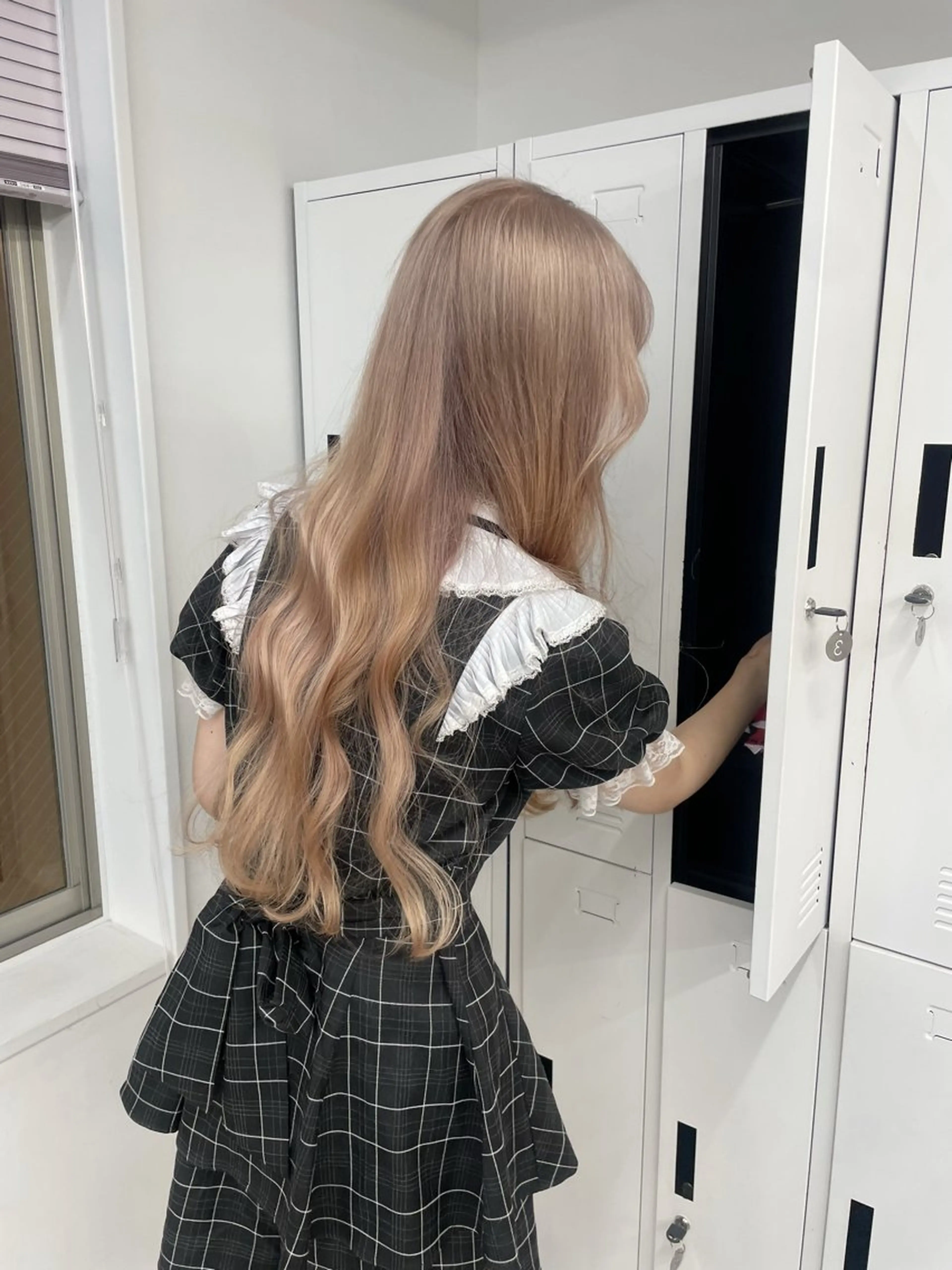 ロング カラー PELE所属・💍透明感 💖艶ミルクティーのヘアスタイル