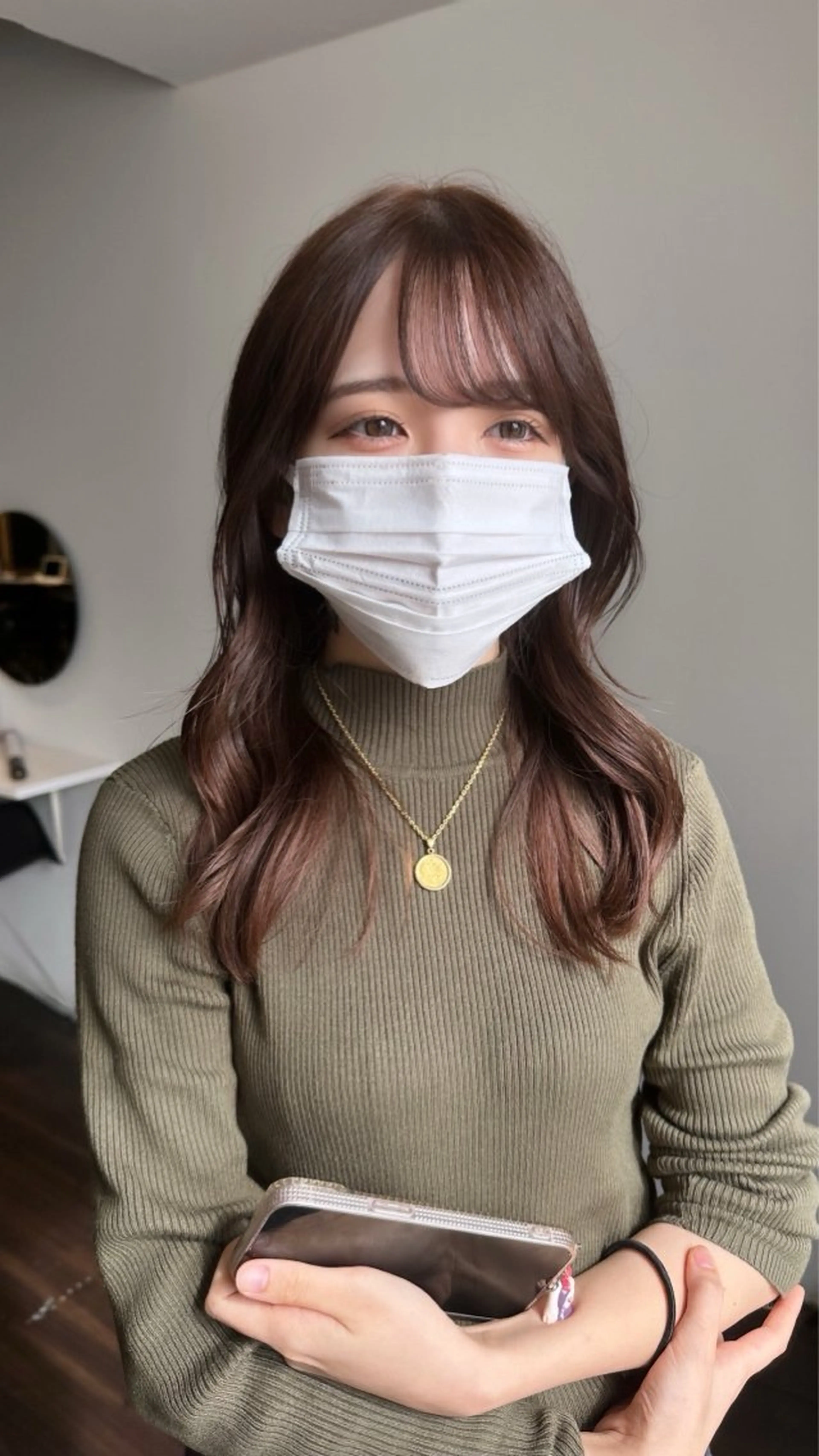 ミディアム カット ヘアカラー トリートメント 艶髪カラー/レイヤ ー支持No.1renのヘアスタイル