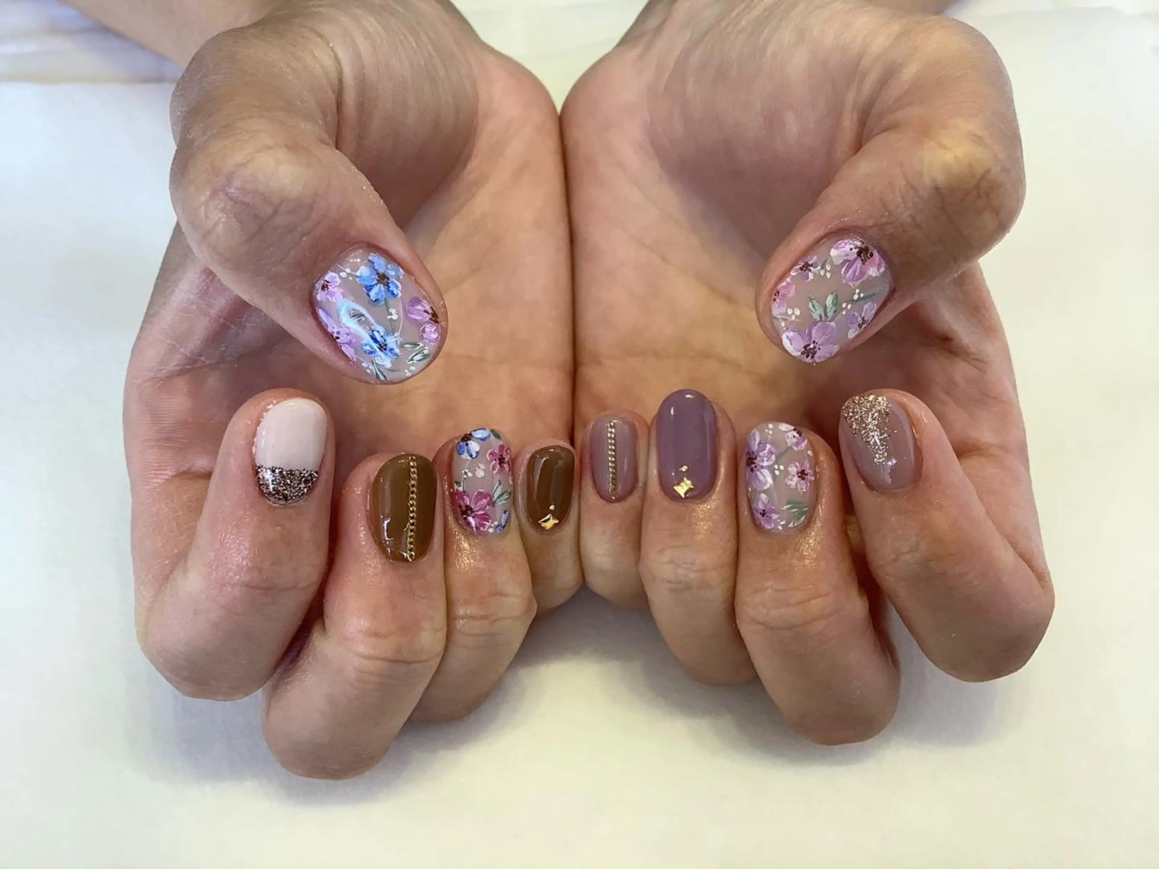 ネイル 💎🐰 saki. m 🐰💎のネイルデザイン