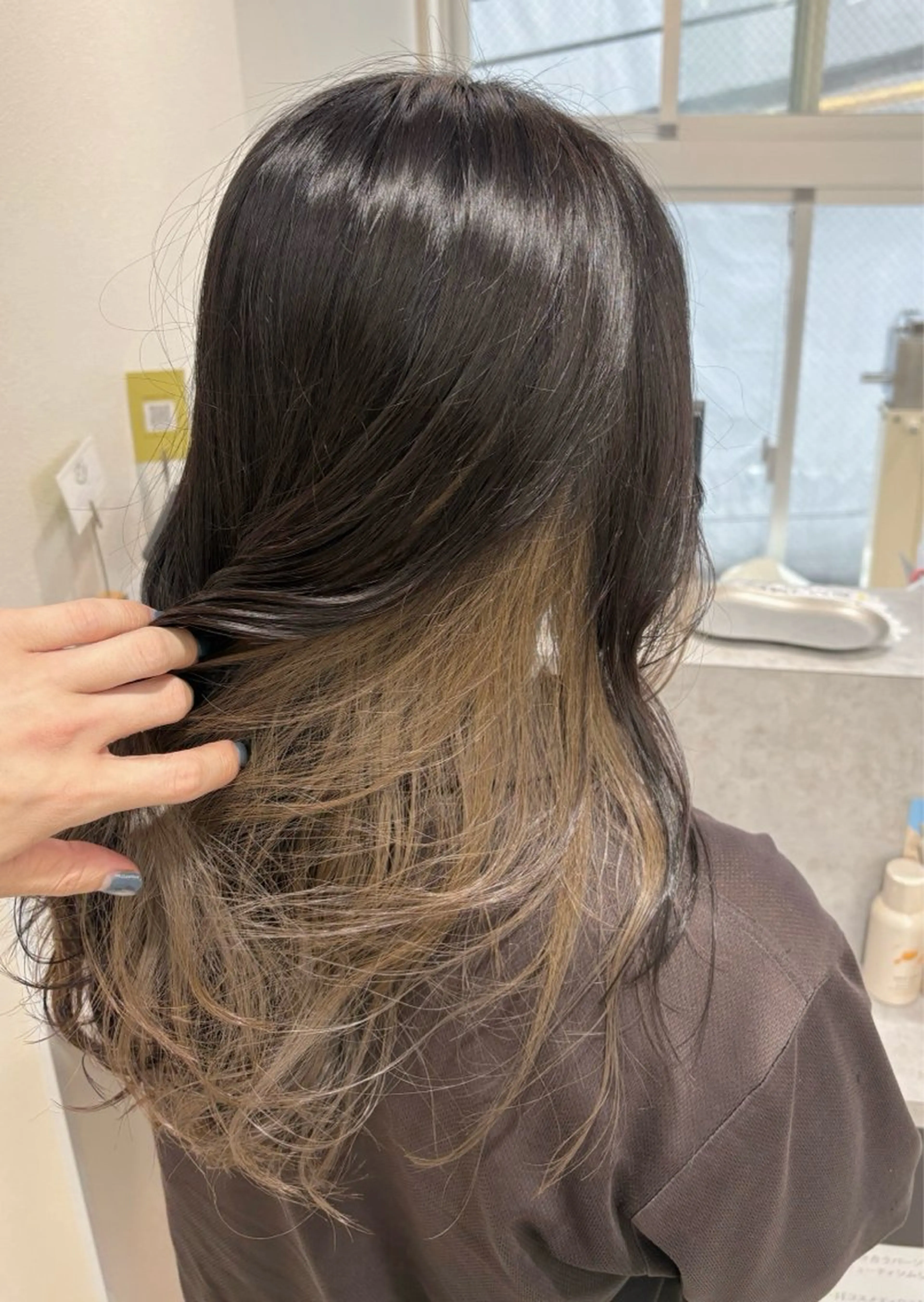 ロング カラー ヘアカラー NaVIユウジ 透明感カラーのヘアスタイル