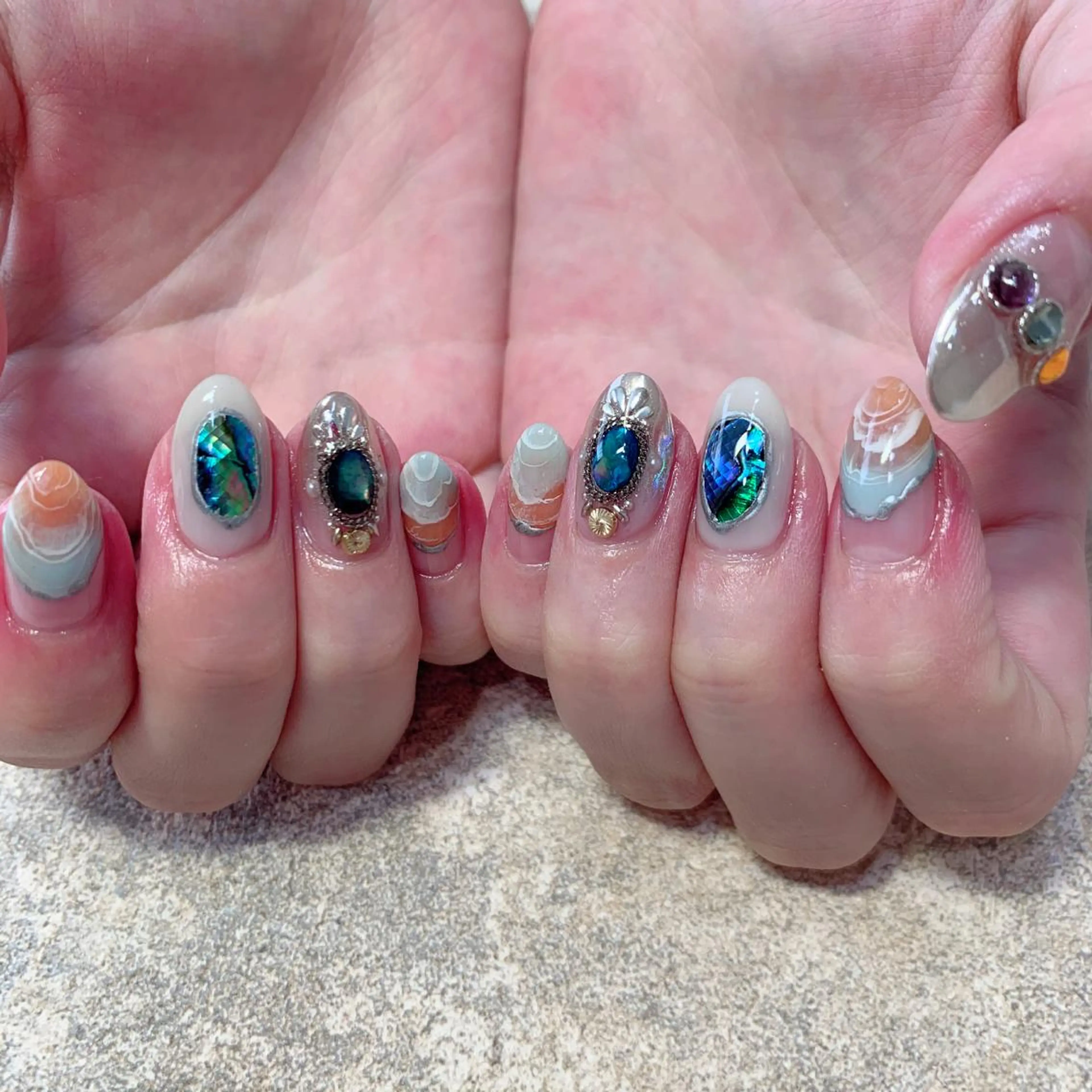 ネイル 春日井ネイルサロン iroのネイルデザイン