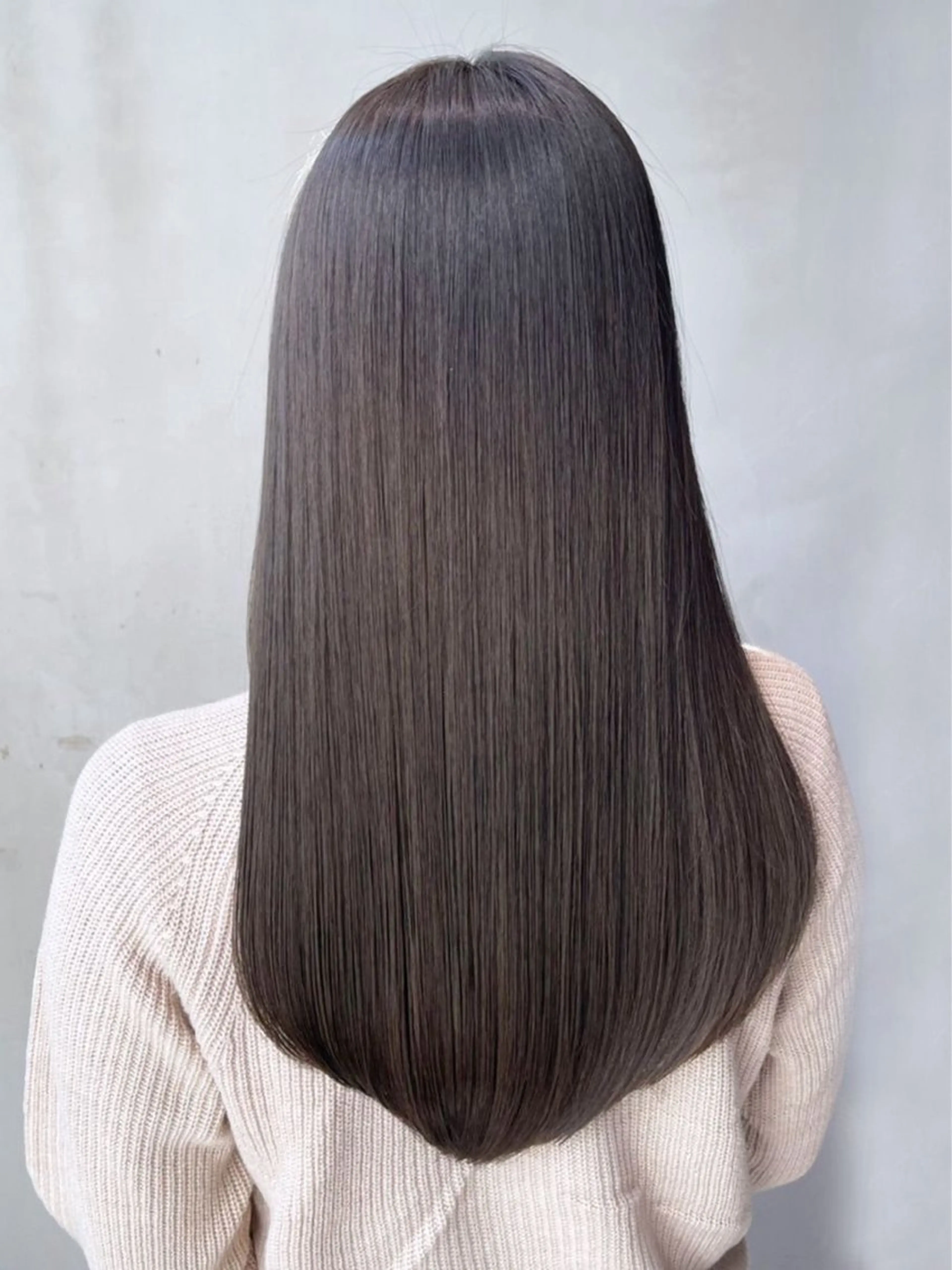 【髪質改善ストレート＋カット＋Tr💫】広がりを抑えて艶髪へ🌸朝のセットも楽に✨💰¥17380の写真