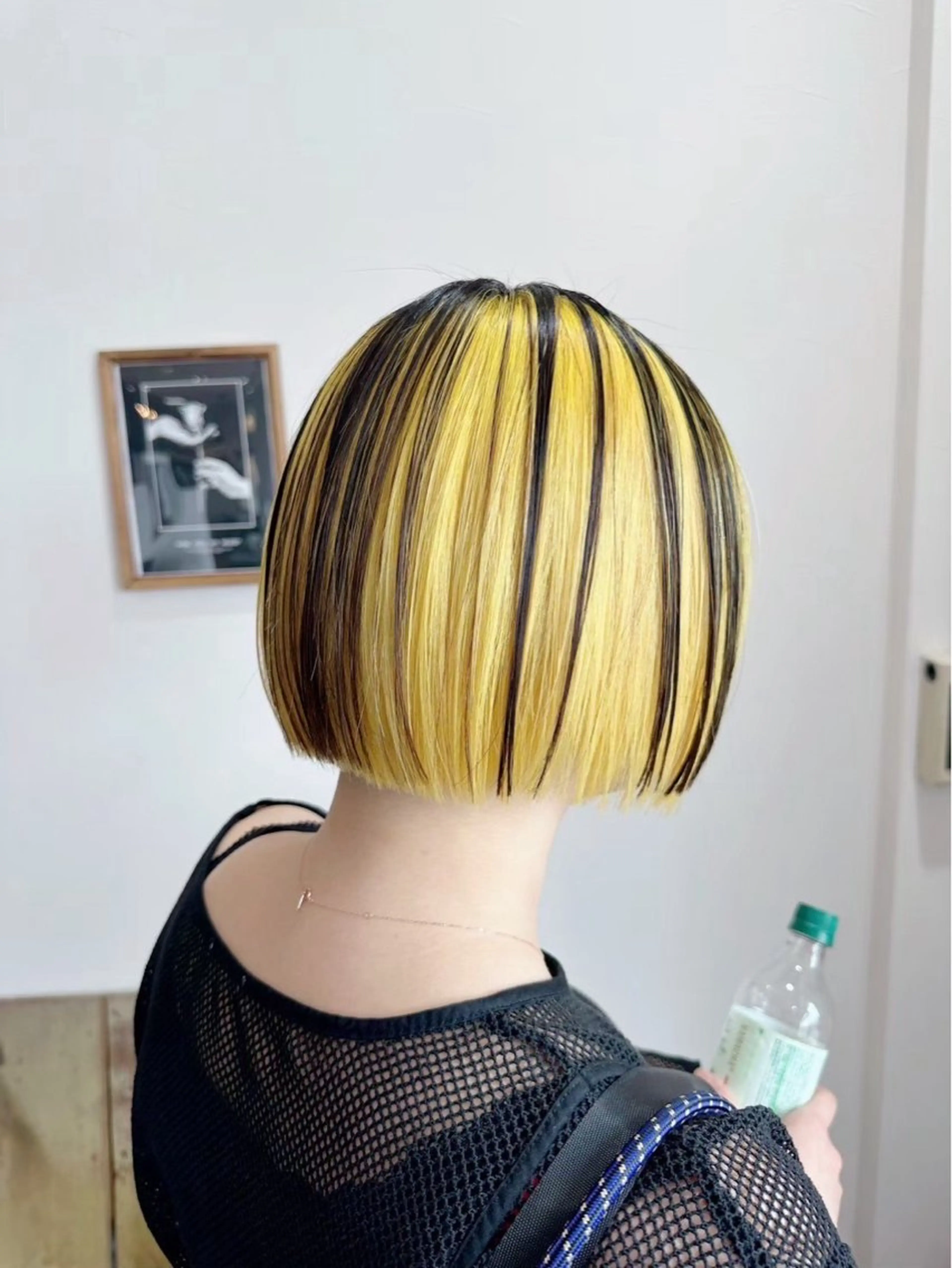 カラー 萩原 彩音のヘアスタイル