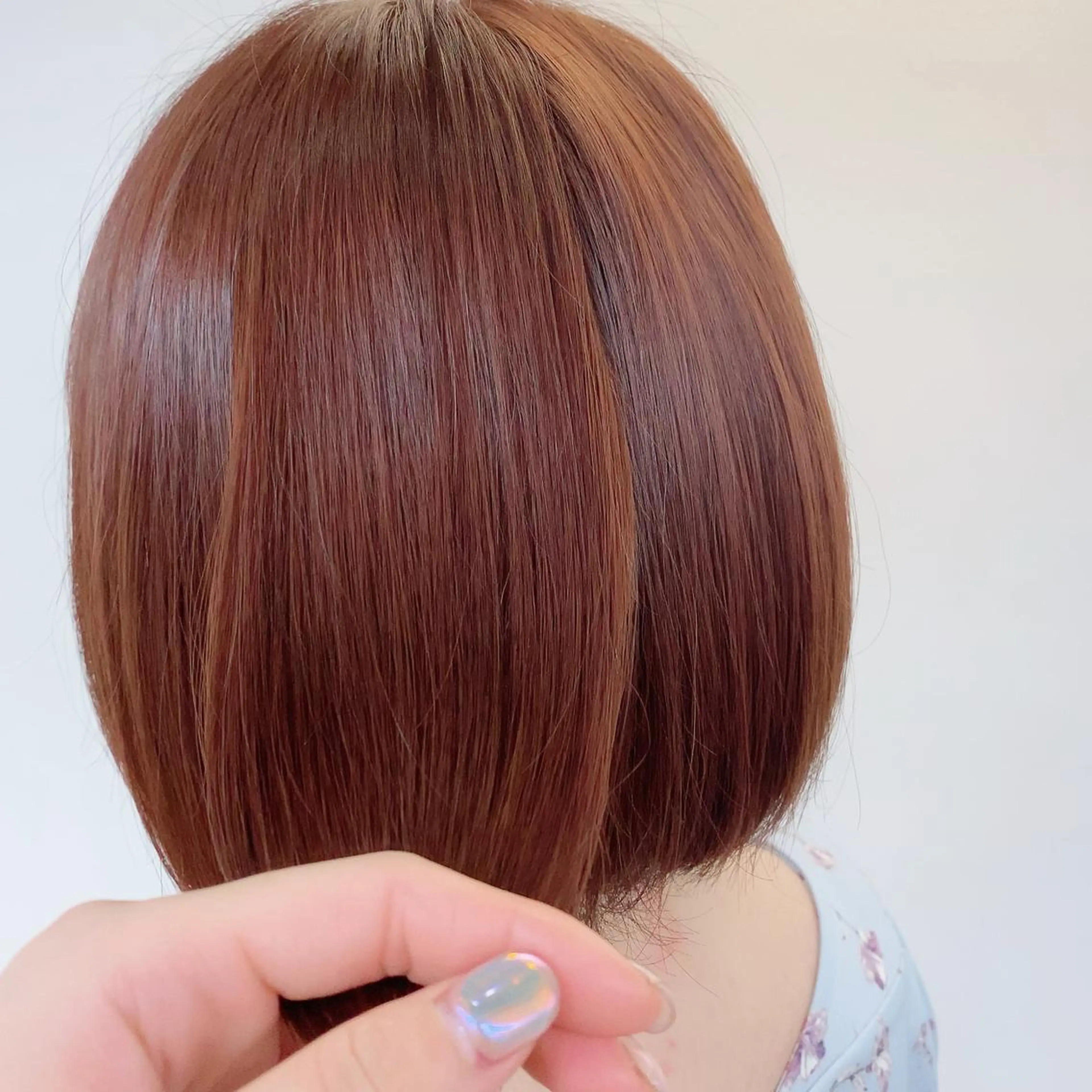 ショート カラー ✨艶髪✨ 奈須晴香のヘアスタイル