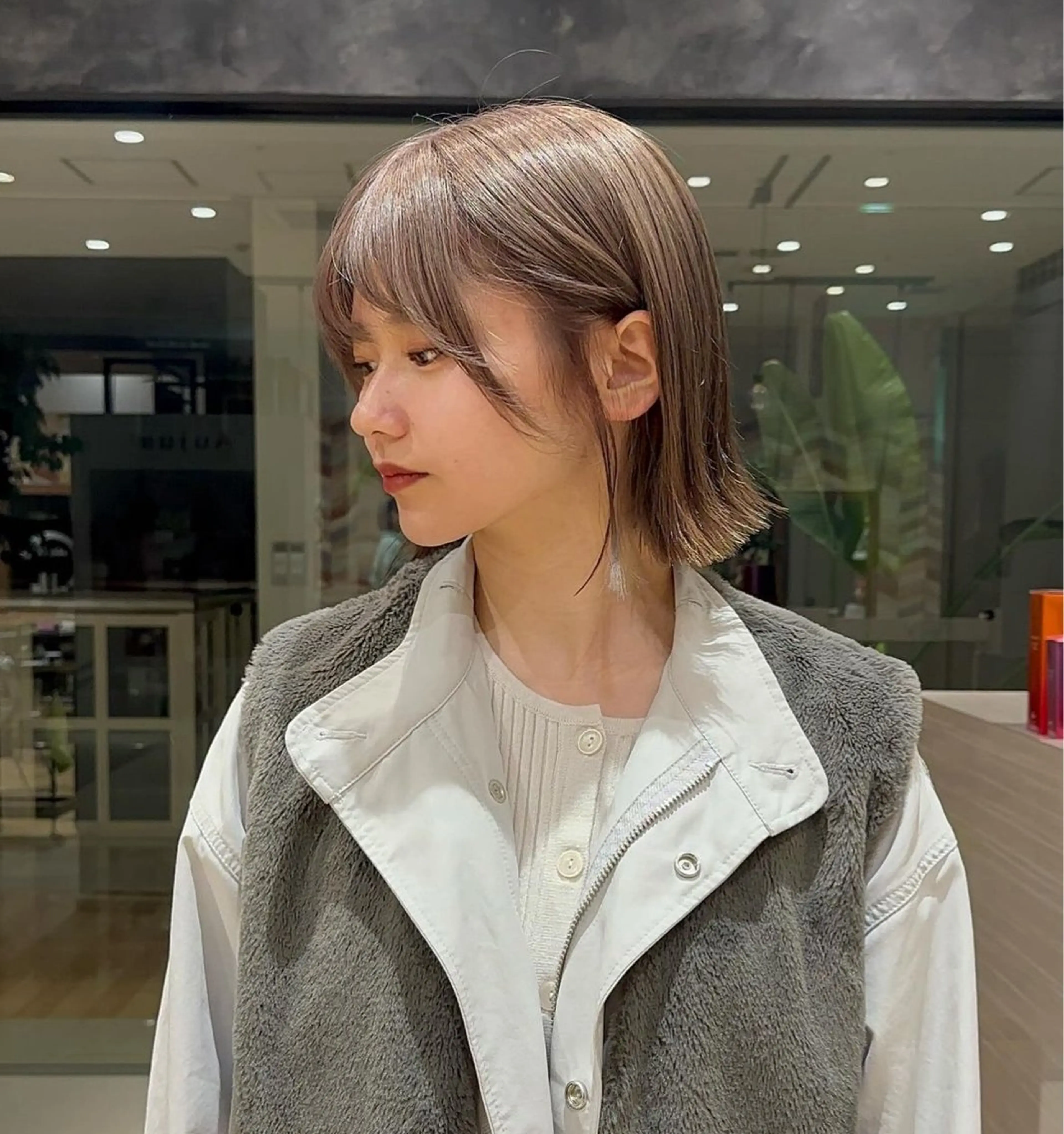 ミディアム NAKAHARA TSUKUSHIのヘアスタイル