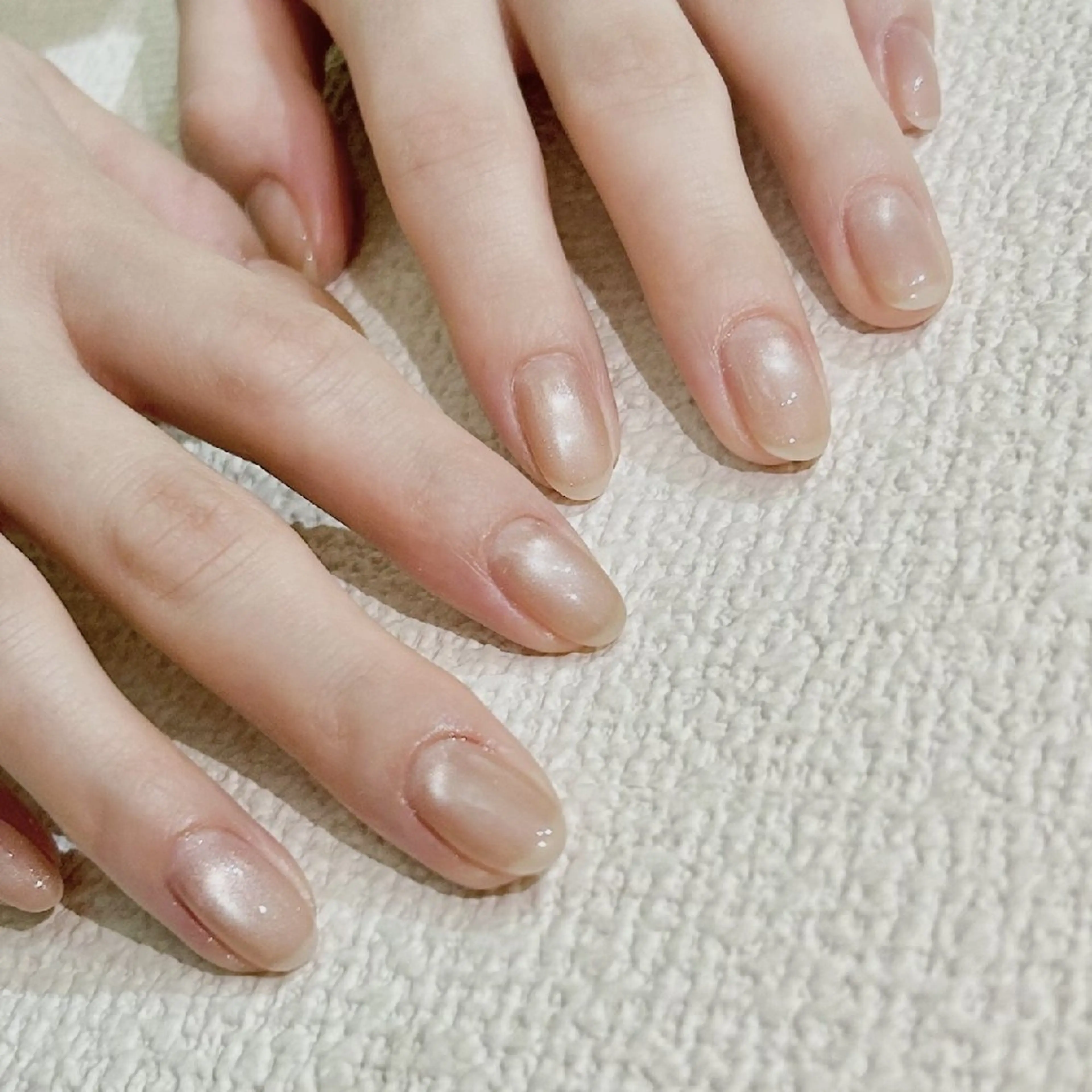 ネイル マグネットネイル マグネットワンカラー ワンカラーネイル ハンドネイル atelier　 univ.のネイルデザイン