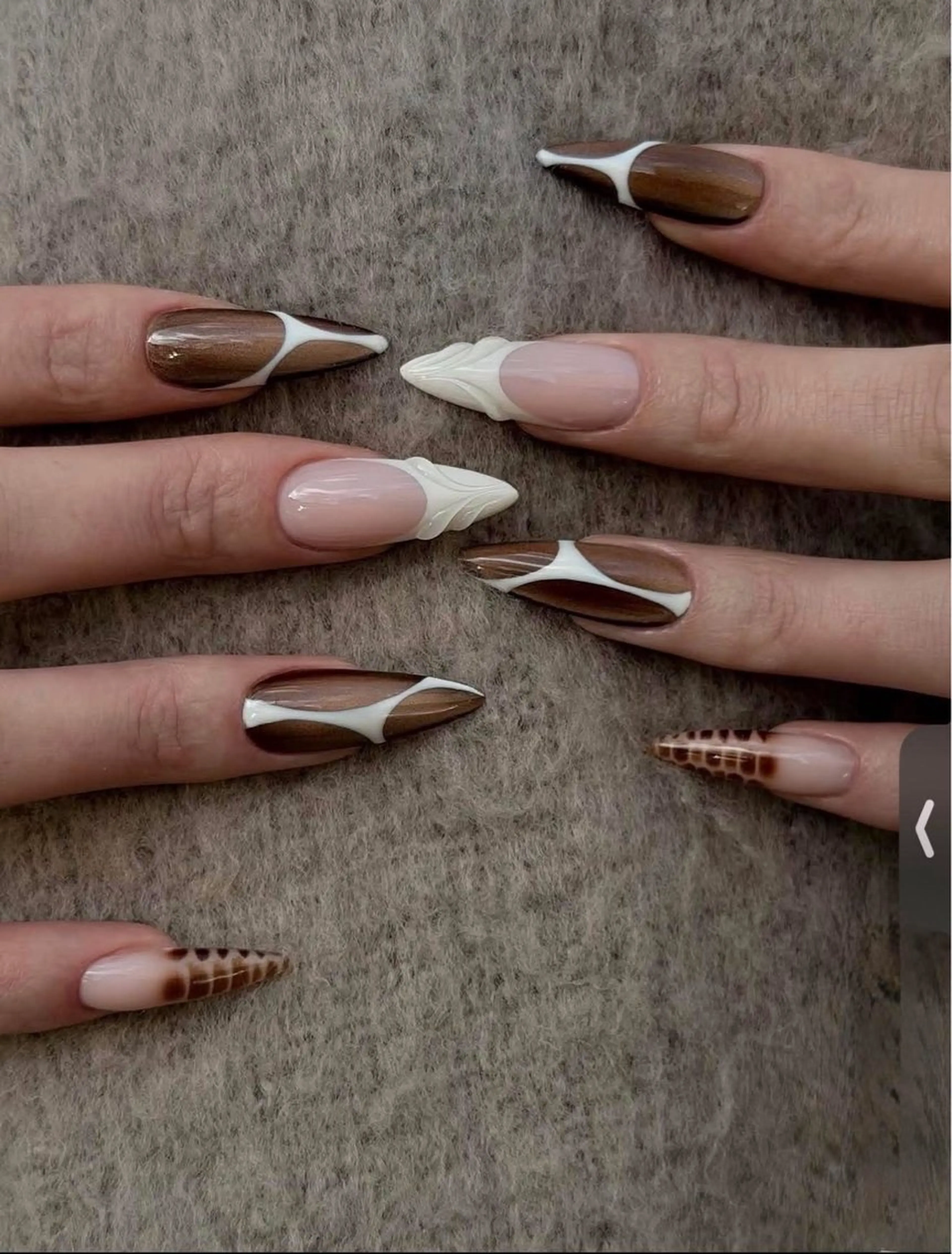 ネイル オーロラネイル フレンチネイル グラデーション ハート 韓国ネイル ハンドネイル HANA 川越東口ネイルサロンのネイルデザイン