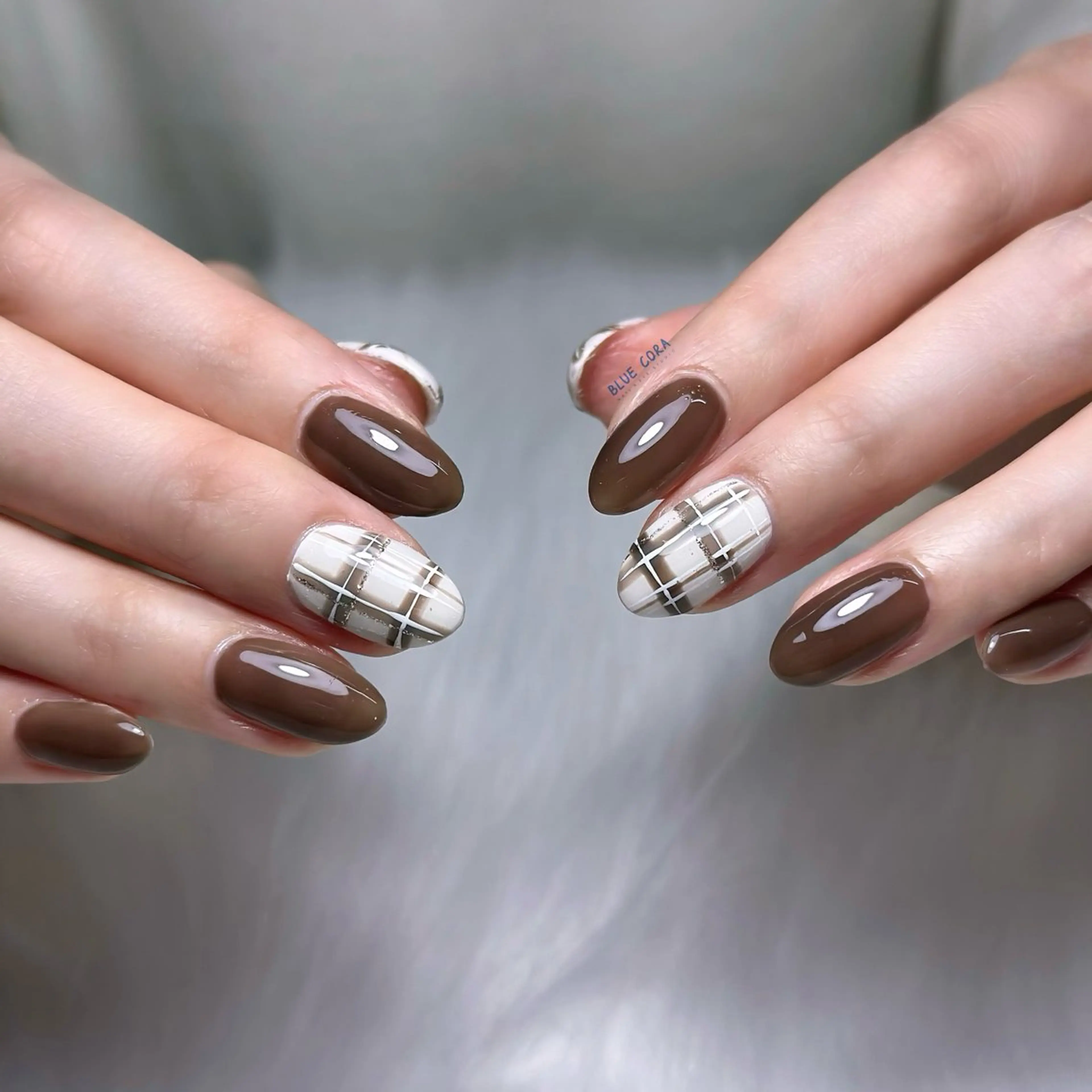 ネイル ラメ(グリッター) マットネイル ハンドネイル ハンドケア BLUE CORAのネイルデザイン