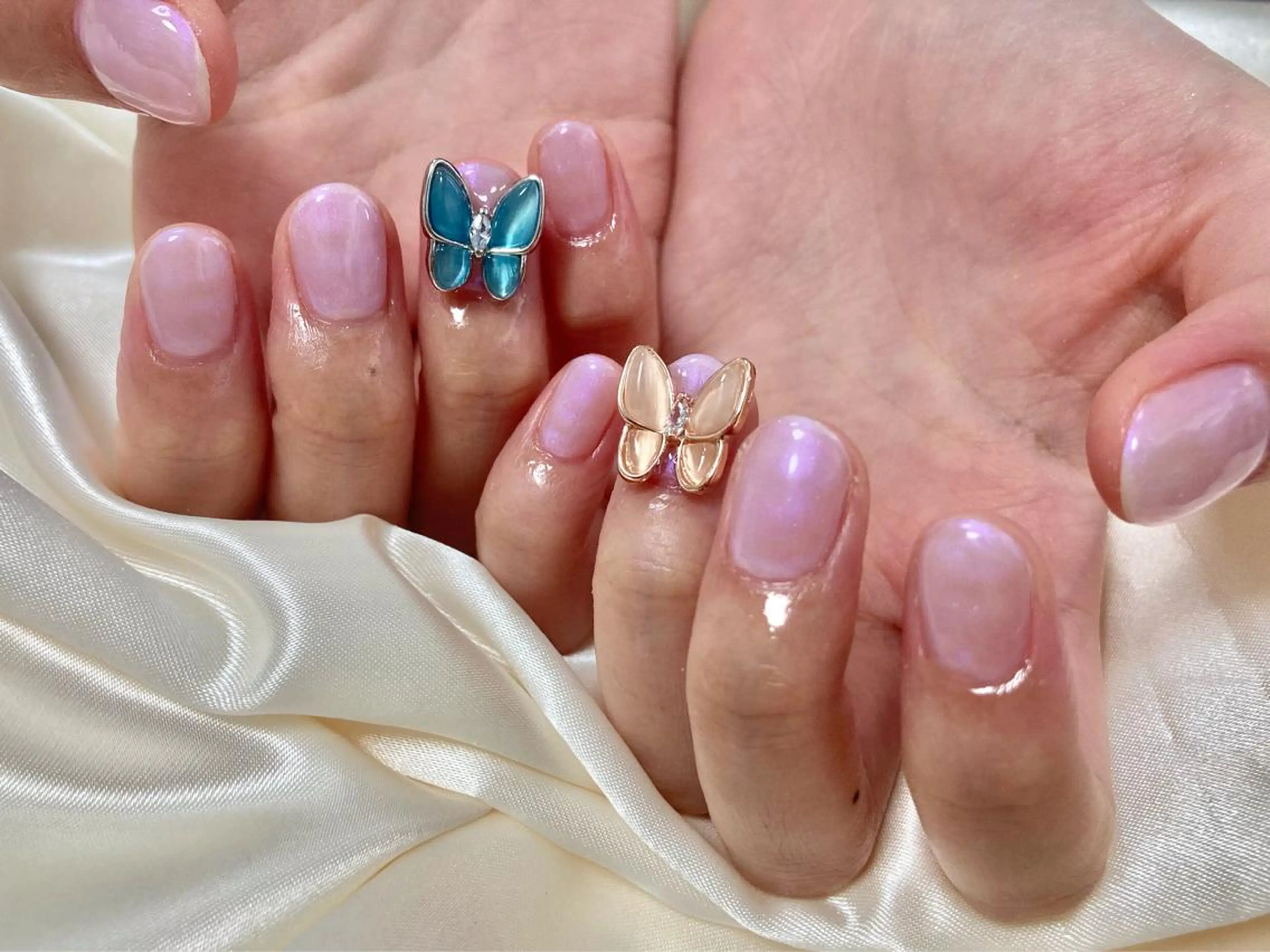 ネイル ワンカラーネイル ハンドネイル mogunail &blowのネイルデザイン