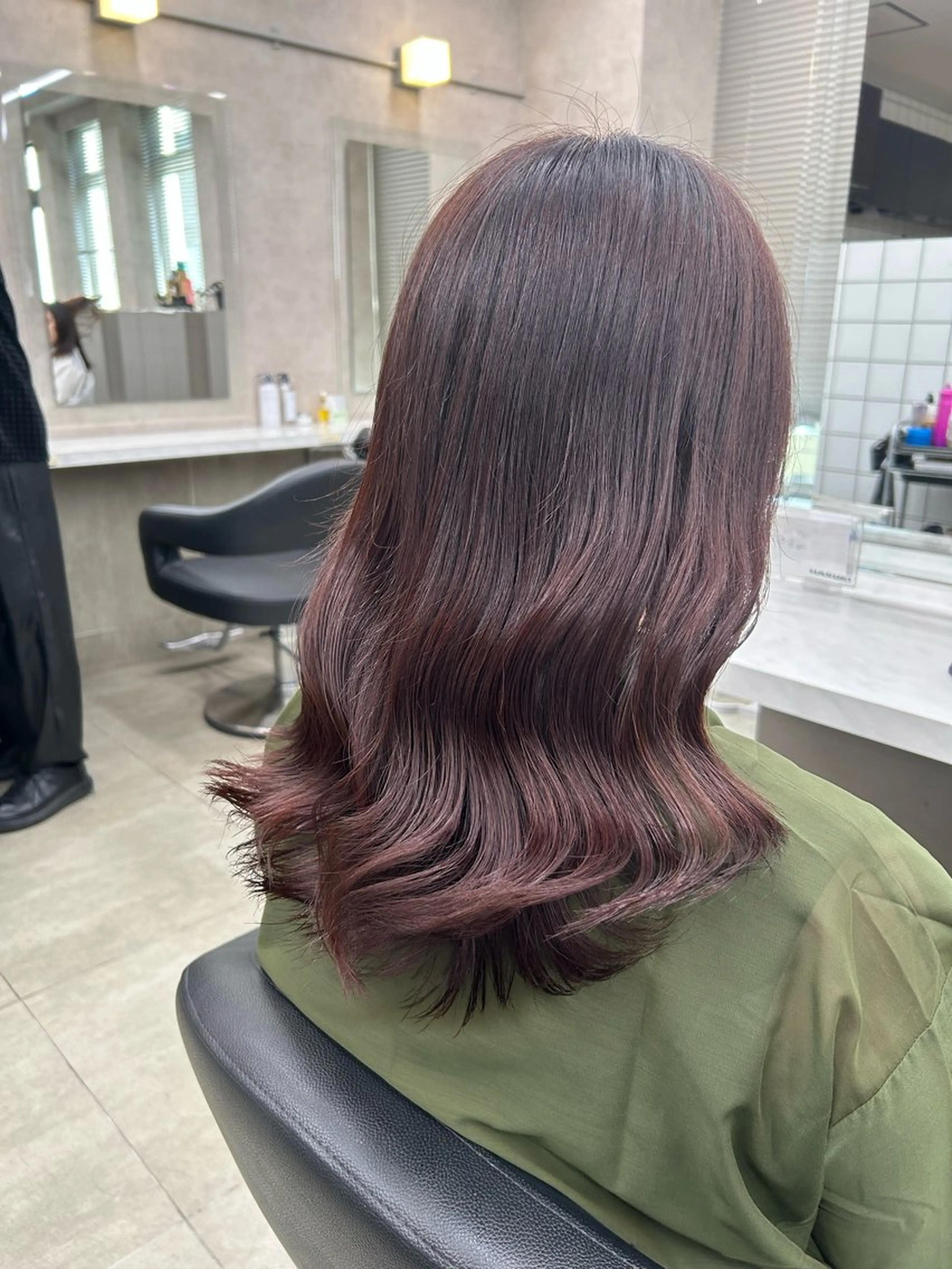 ロング カラー パーマ ヘアアレンジ メンズ キッズ 🦋韓国レイヤー｜ 透明感グレージュ🦋のヘアスタイル