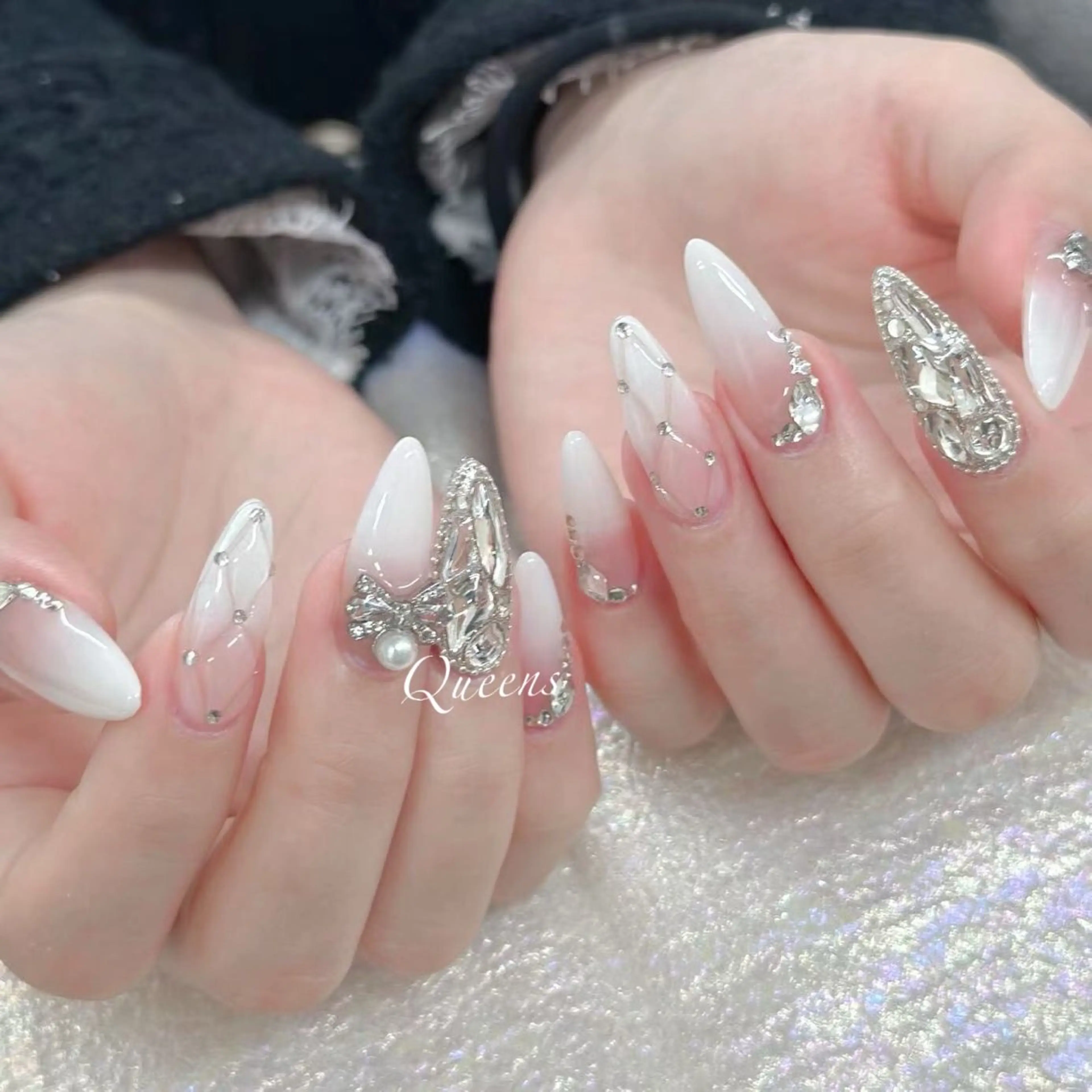 ネイル ハンドネイル Queens ひなのネイルデザイン