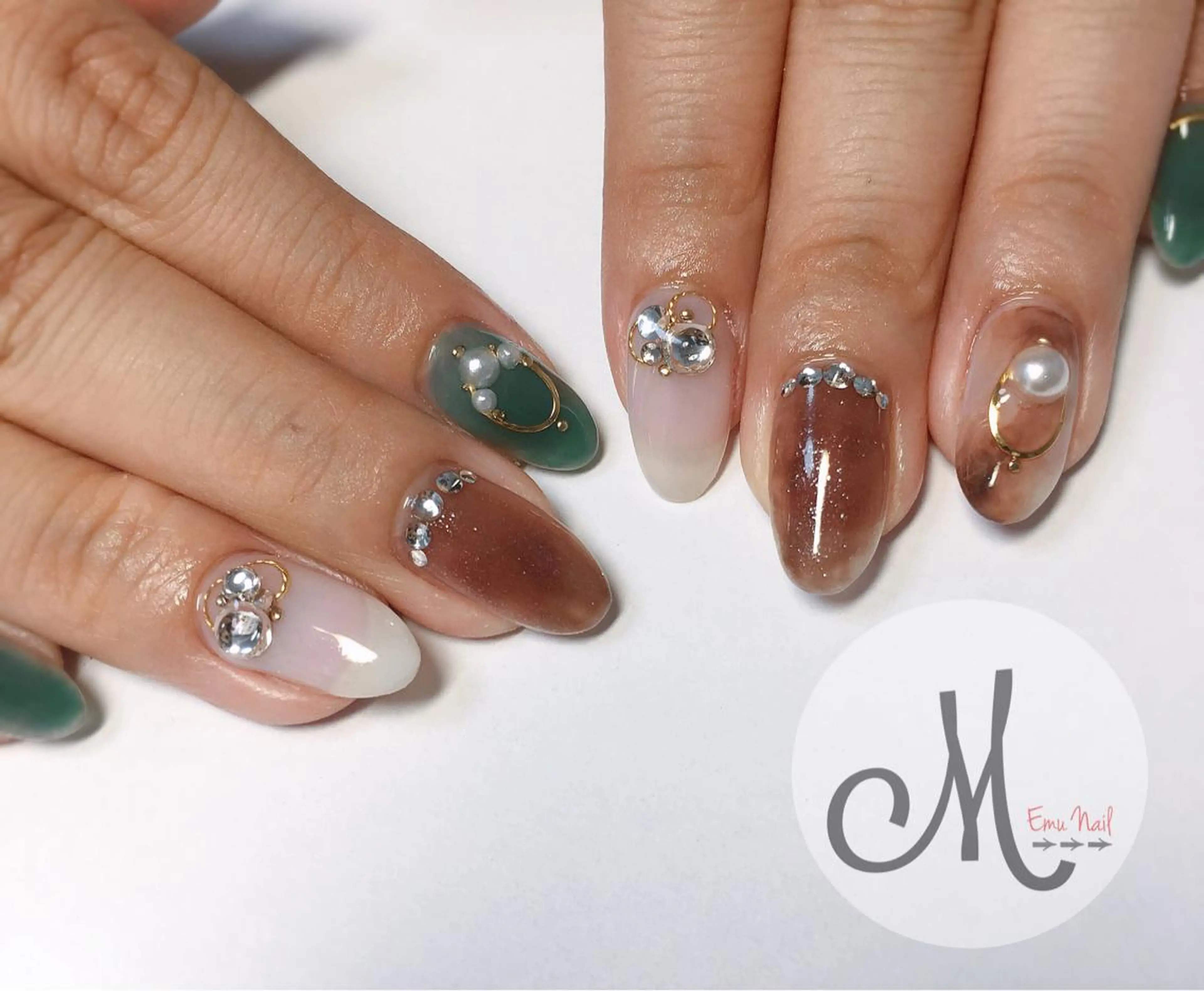 ネイル ハンドネイル Emu Nailのネイルデザイン