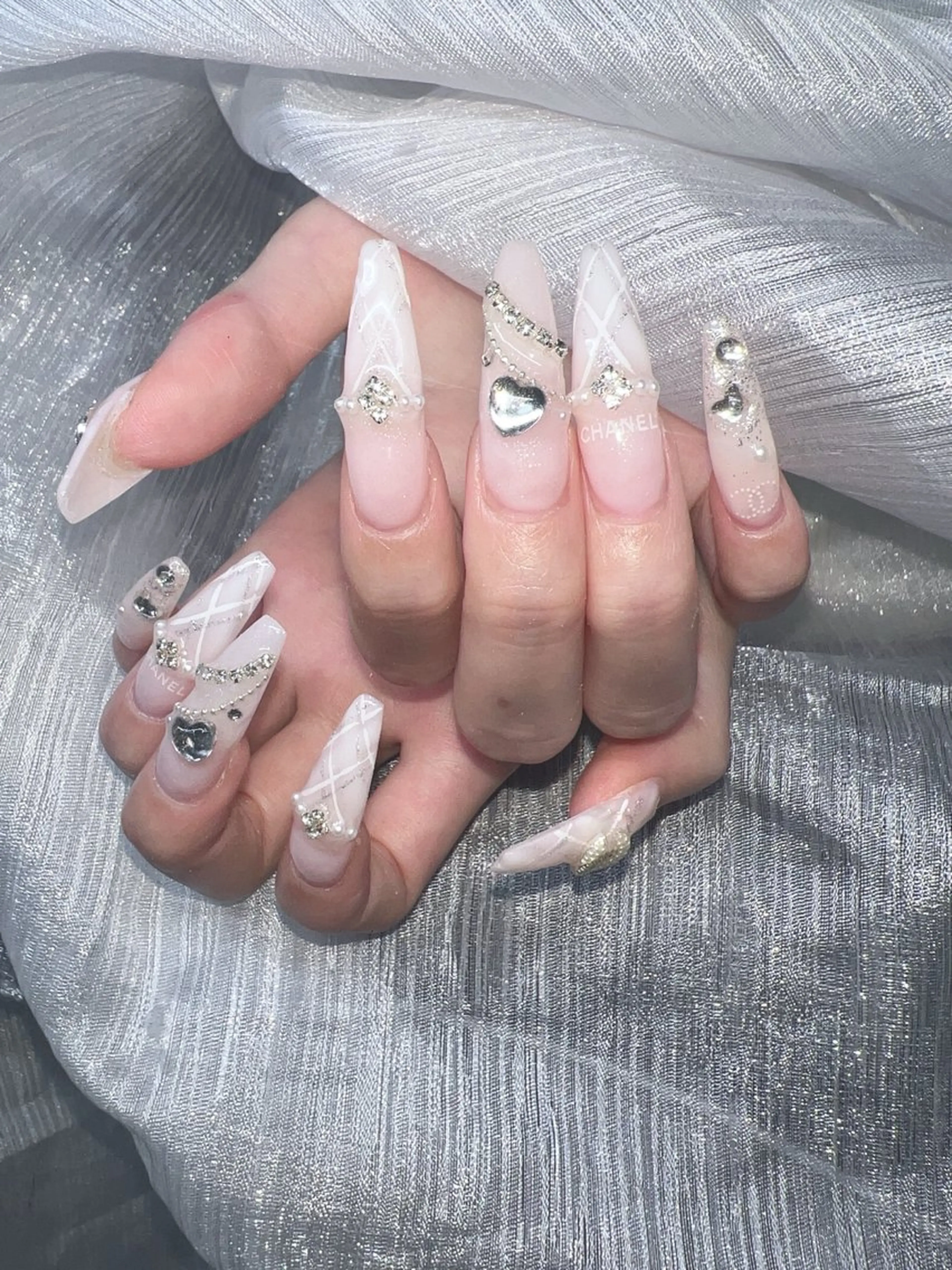 ネイル Lee Nailsのネイルデザイン