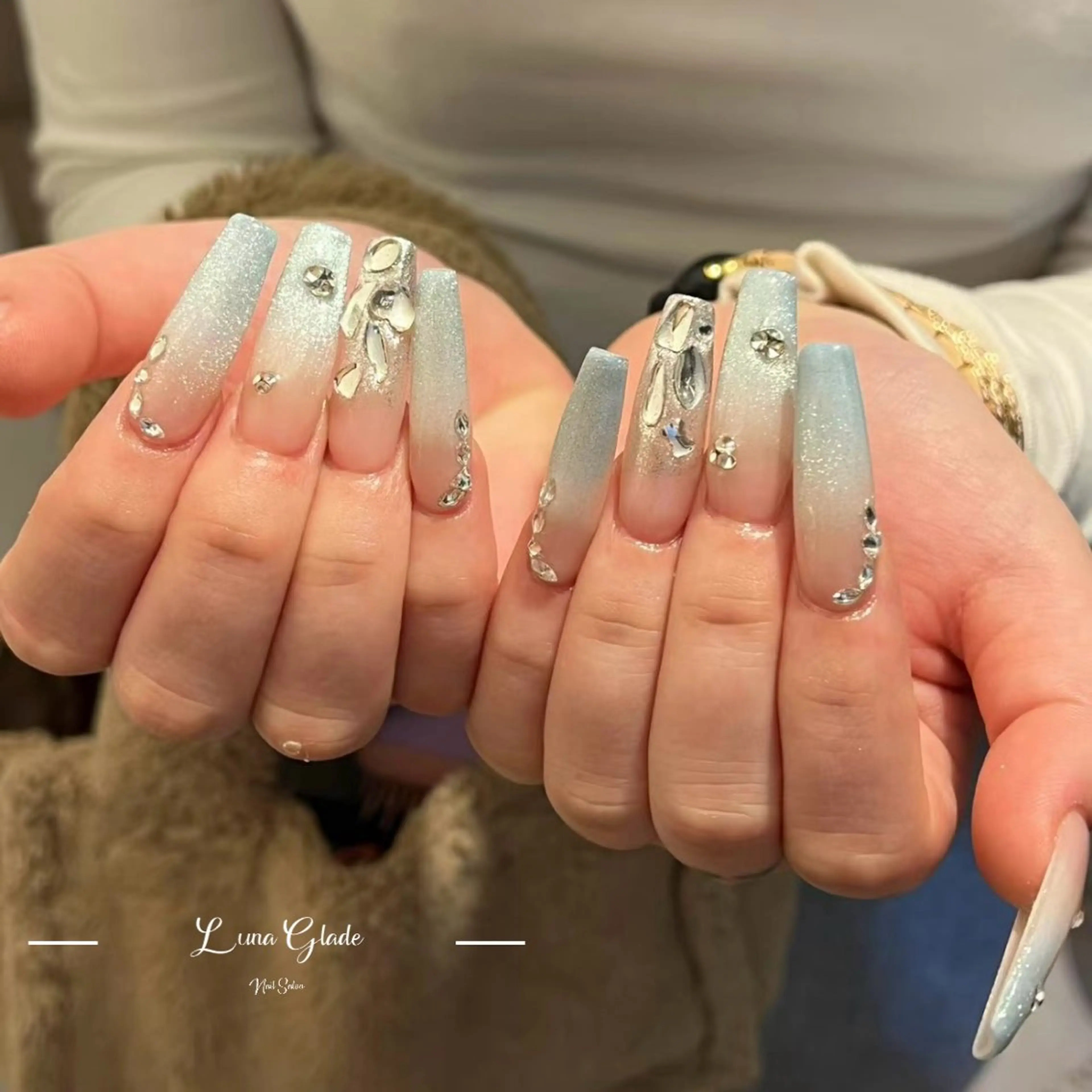 ネイル ハンドネイル Luna Gladeのネイルデザイン