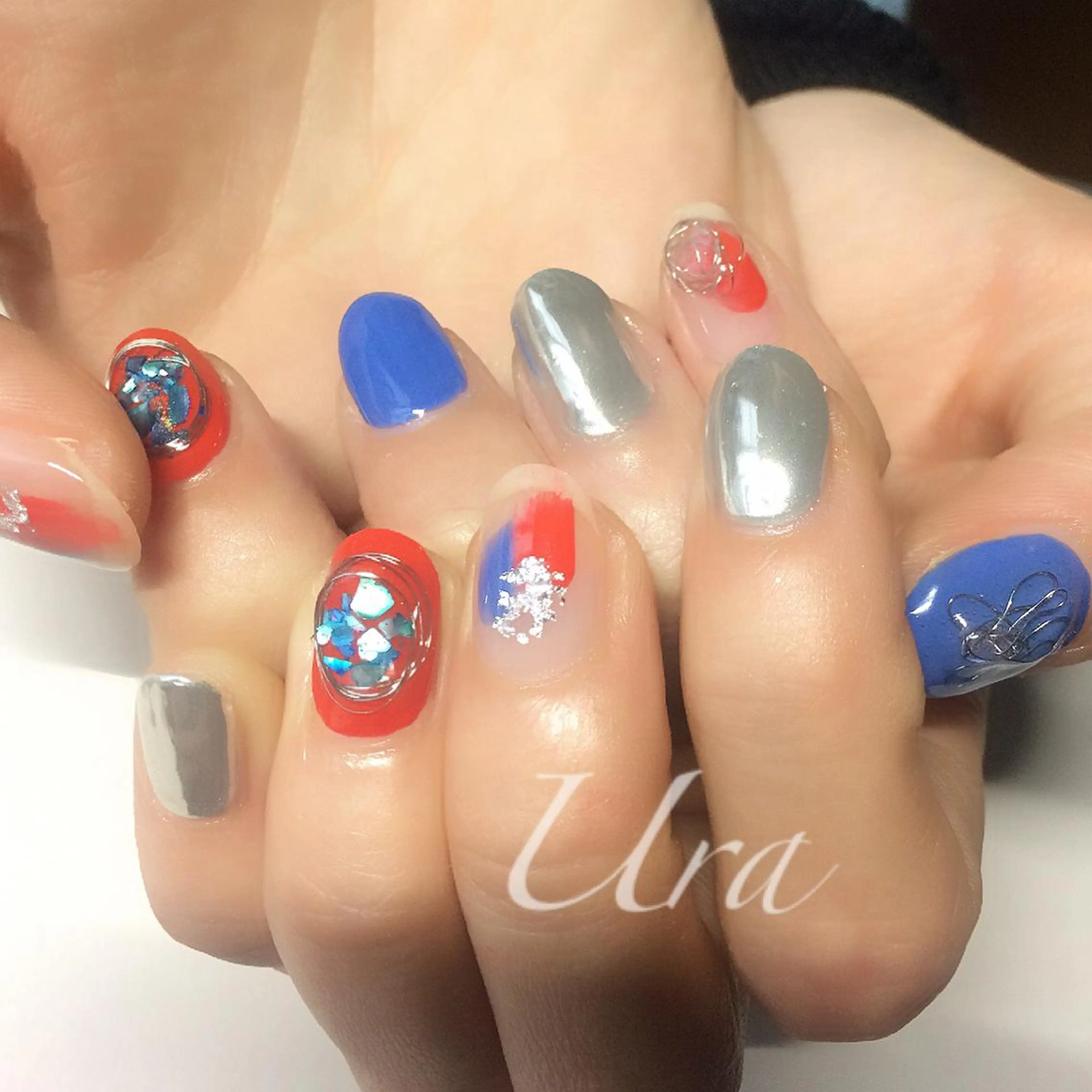 ネイル ミラーネイル ニュアンスネイル UrakoNail 《nail》のネイルデザイン