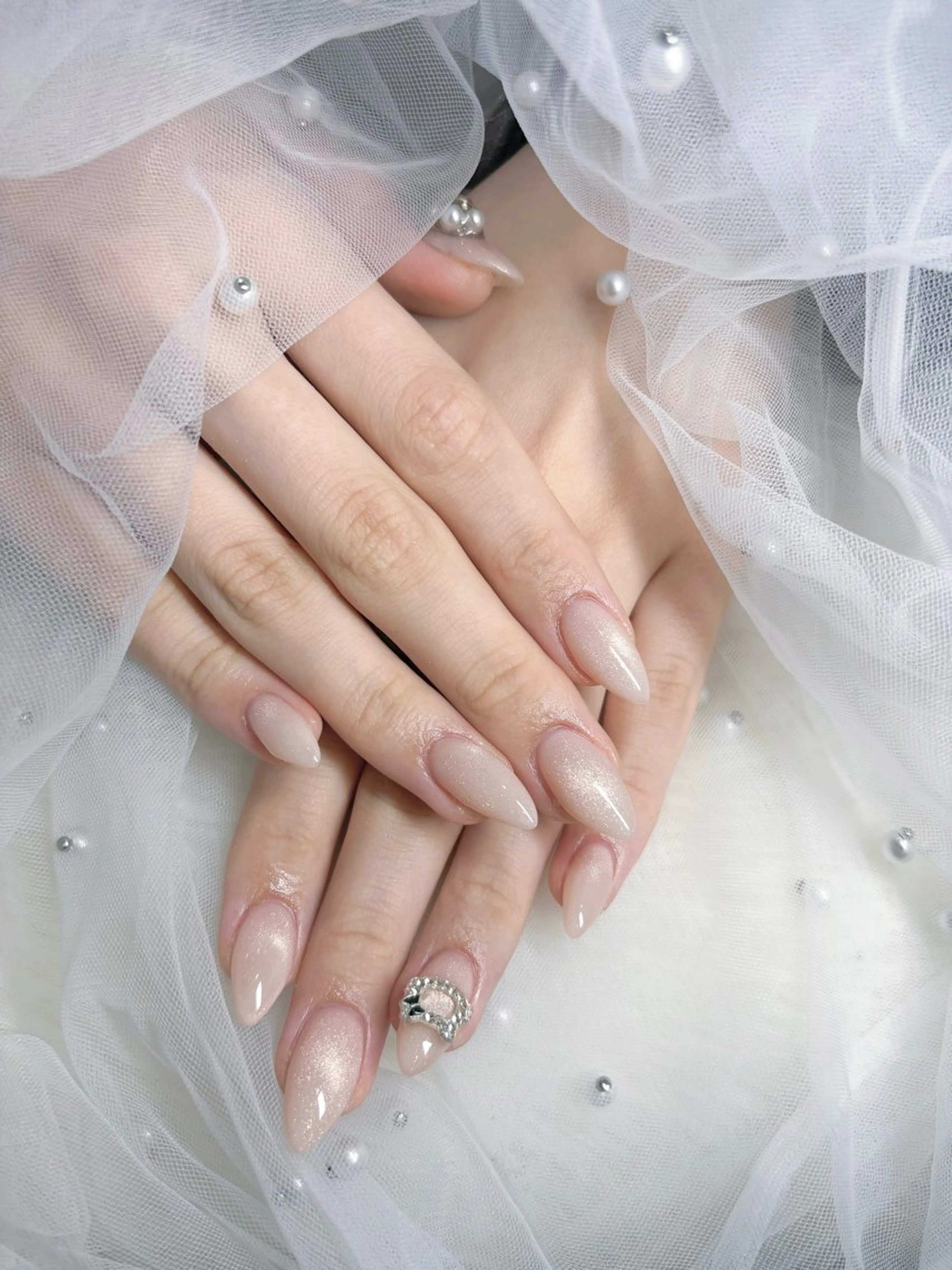 ネイル キラキラネイル マグネットネイル ハンドネイル 💖長さ出し& 韓国ネイルaya💖のネイルデザイン