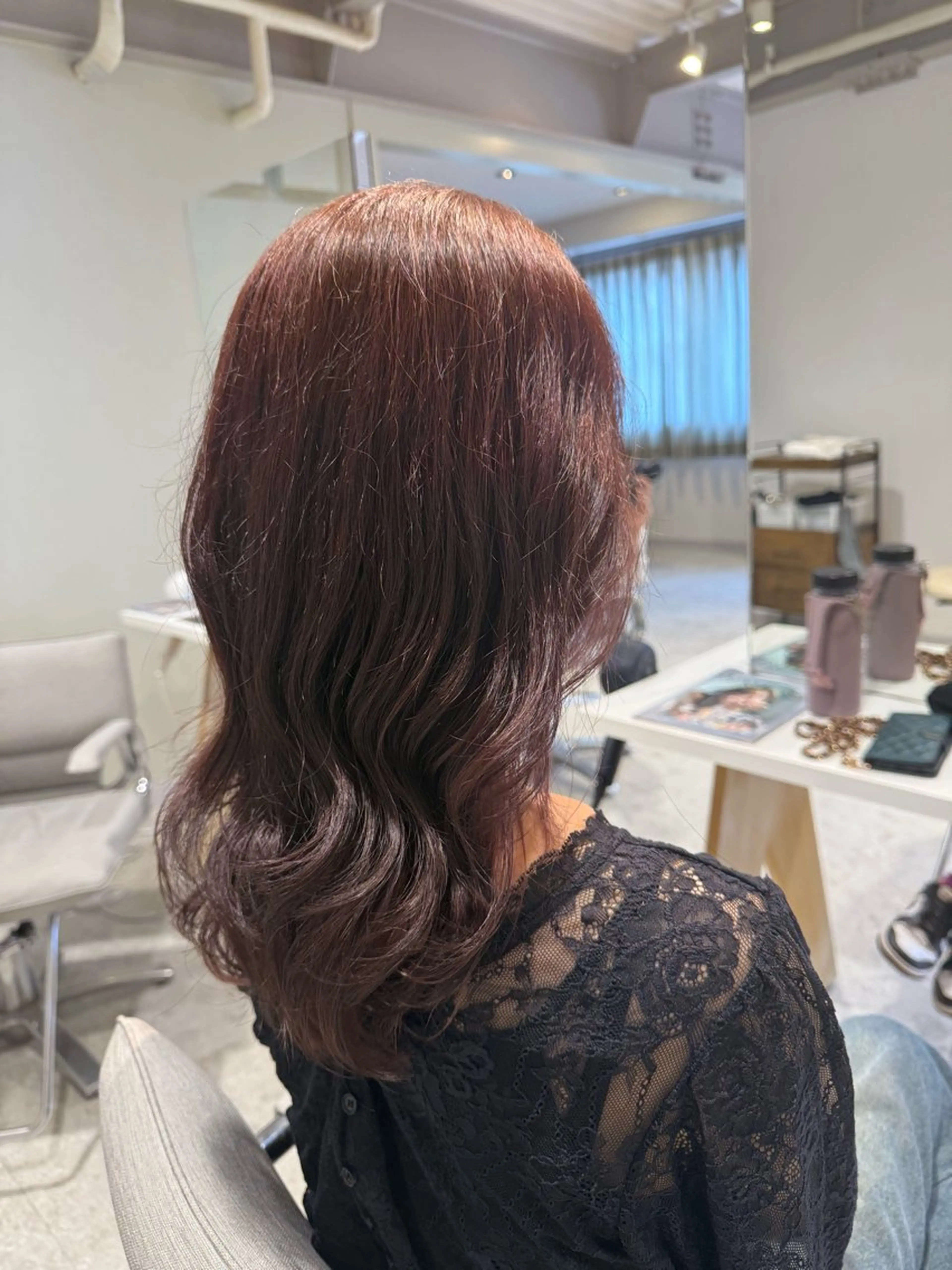 ミディアム カット ヘアカラー 髪質改善／似合わせ ショート／芝　圭佑のヘアスタイル