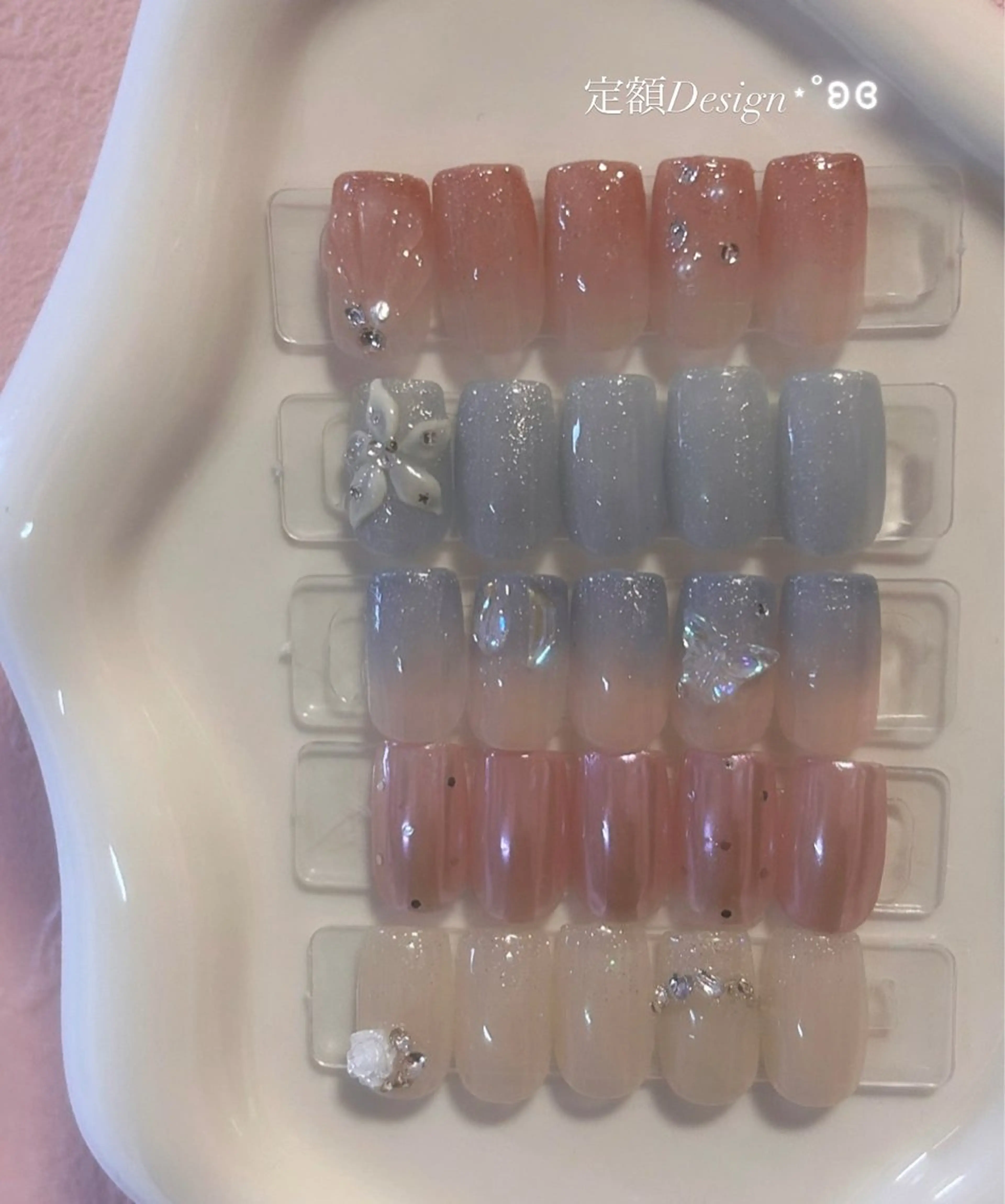 ネイル ハンドネイル EmaNail🎀 Haaruのネイルデザイン