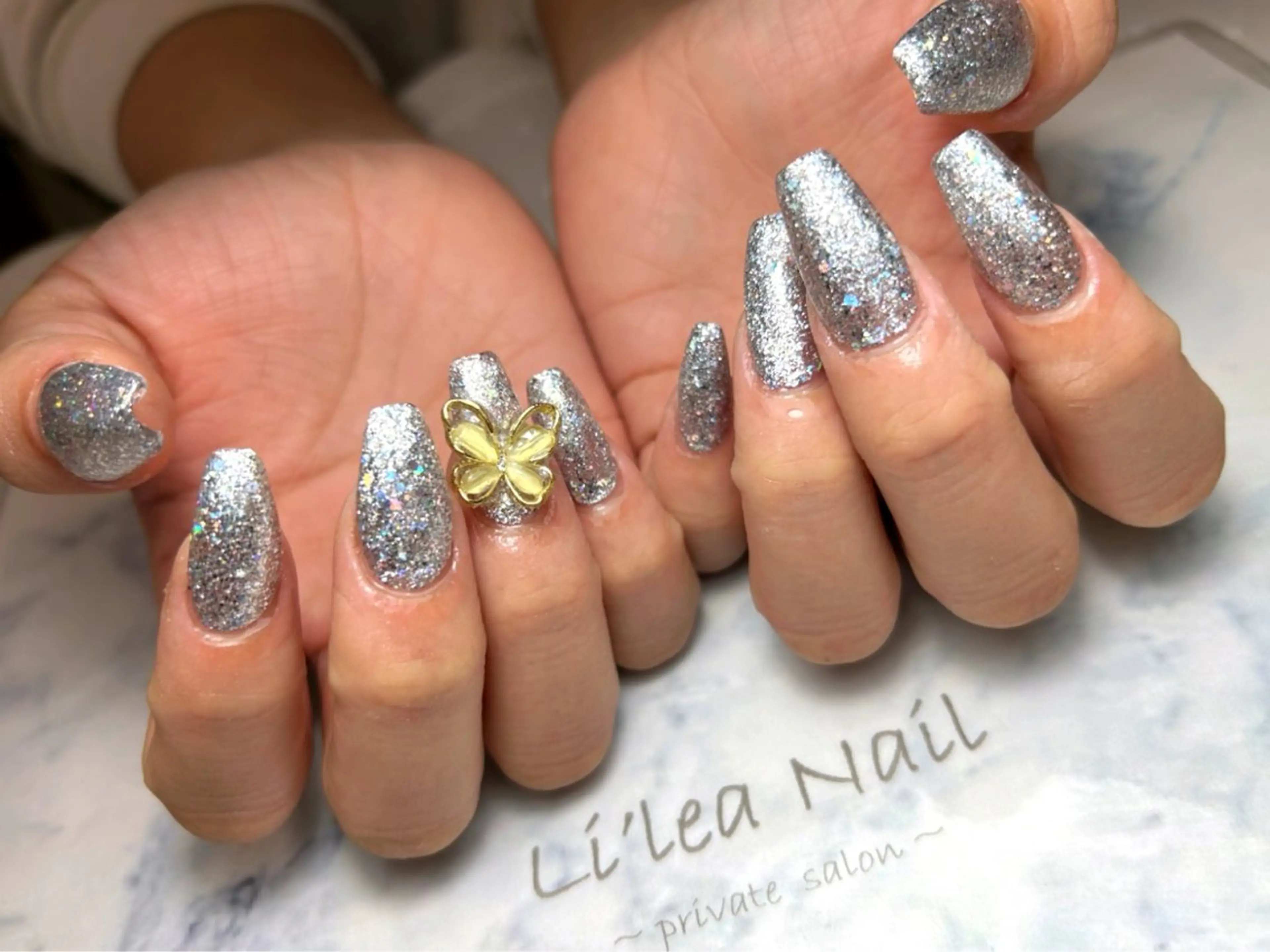 ネイル Li'leaNail AINAのネイルデザイン