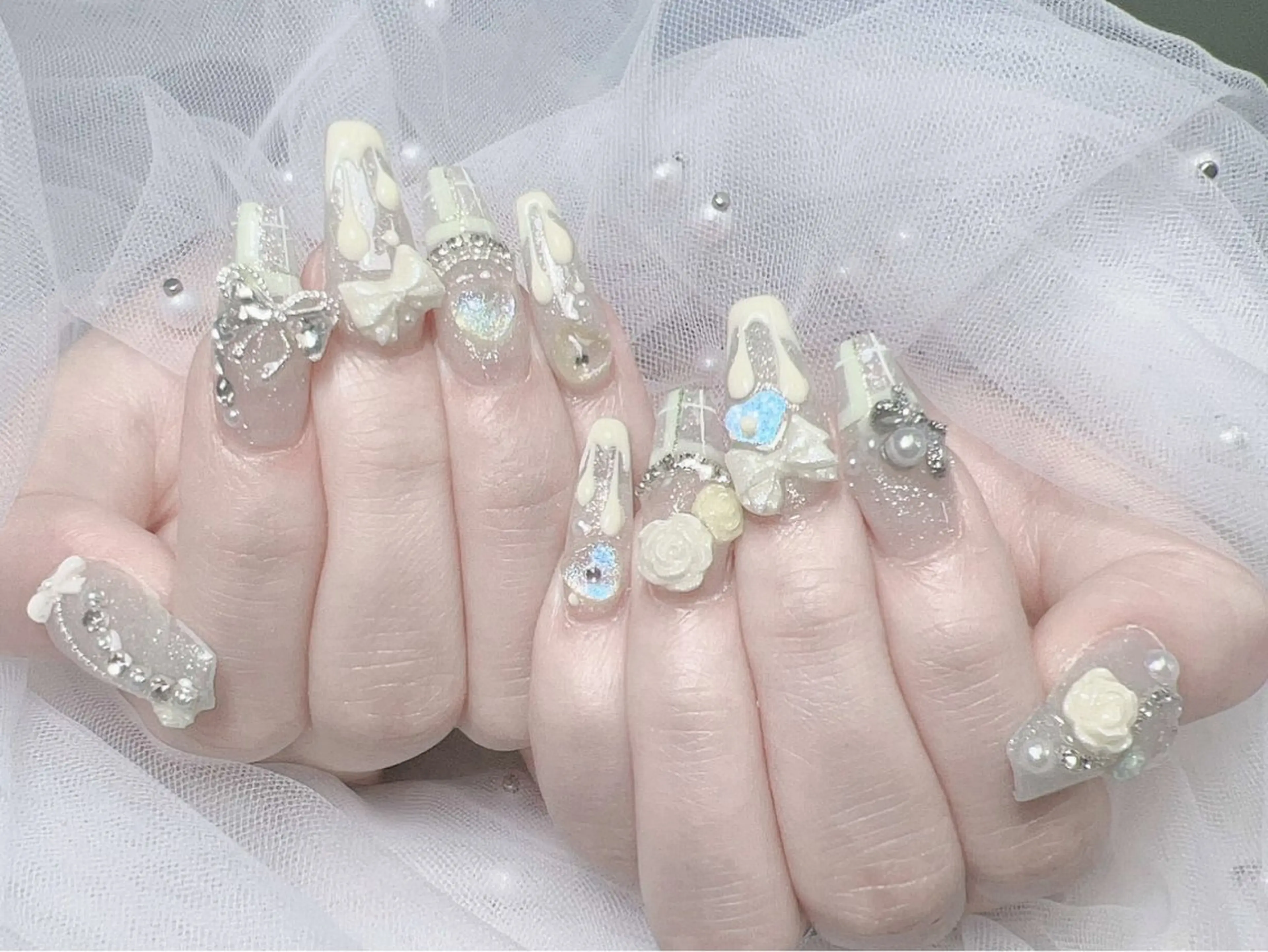 ネイル キラキラネイル スカルプネイル ハンドネイル MoMoA Nail ネイル長さ出し専門店のネイルデザイン