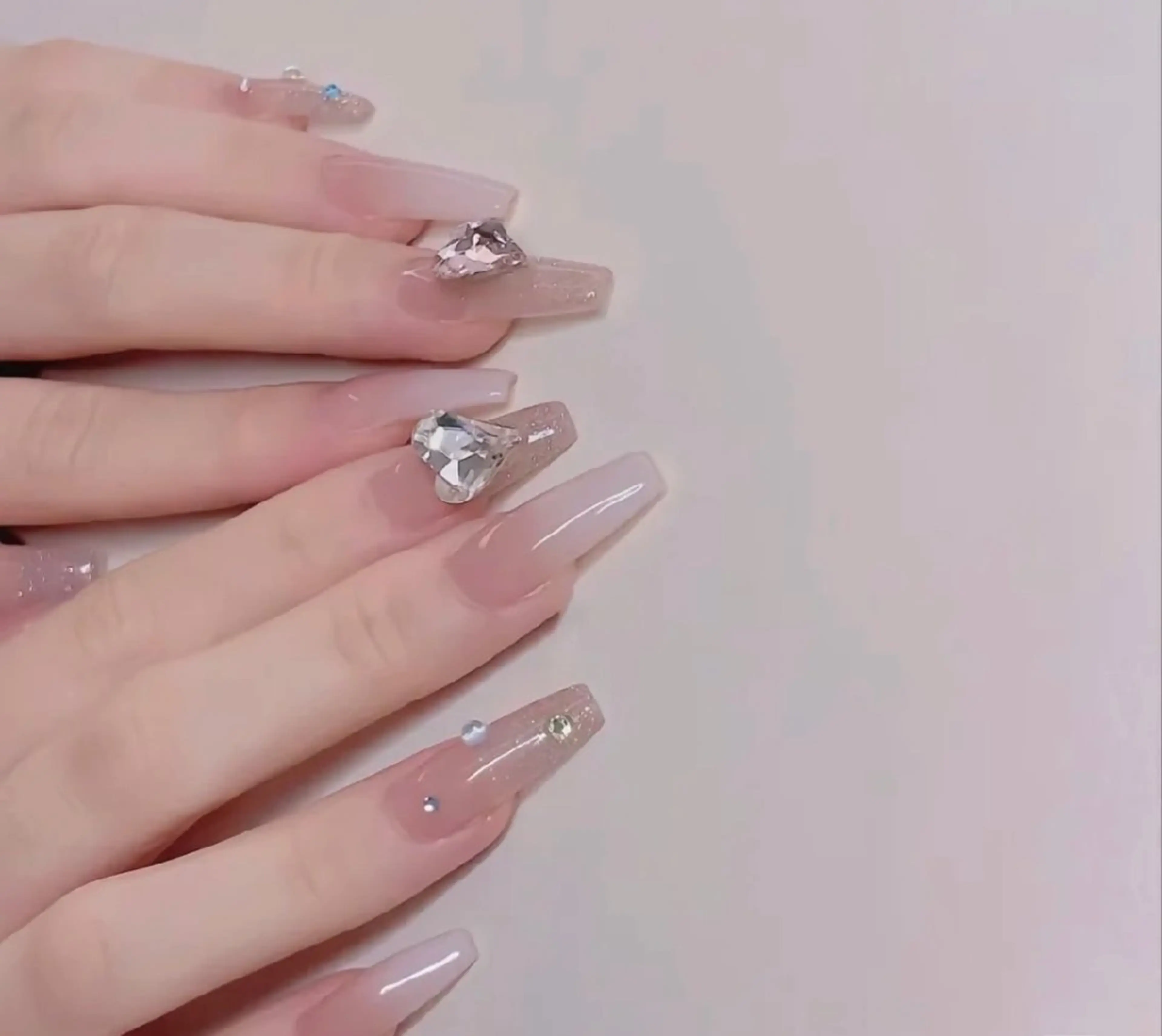 ネイル Theone栄店 川原のネイルデザイン