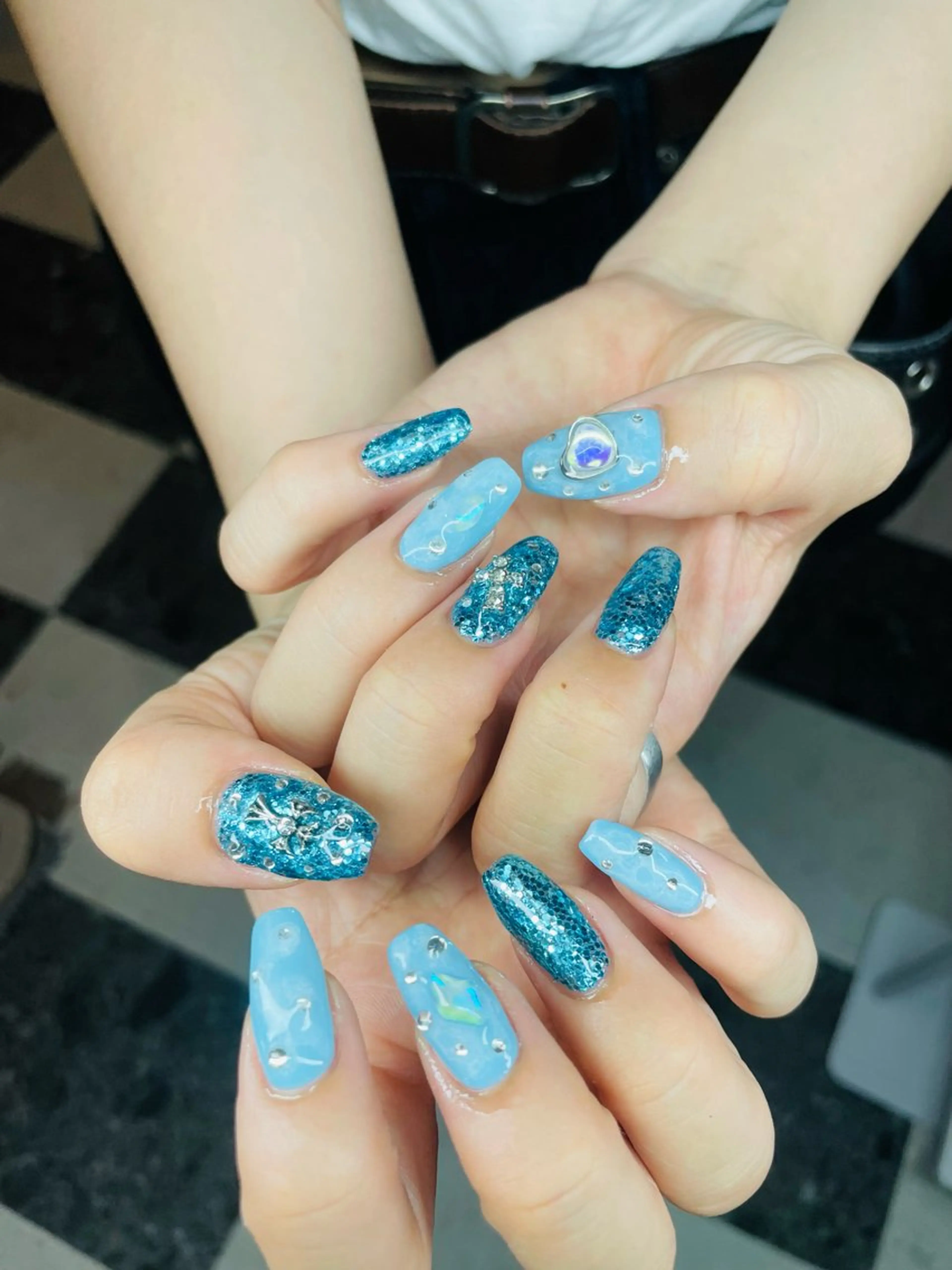 ネイル ブルー シンプルネイル 夏ネイル ハンドネイル posa nail モエミのネイルデザイン