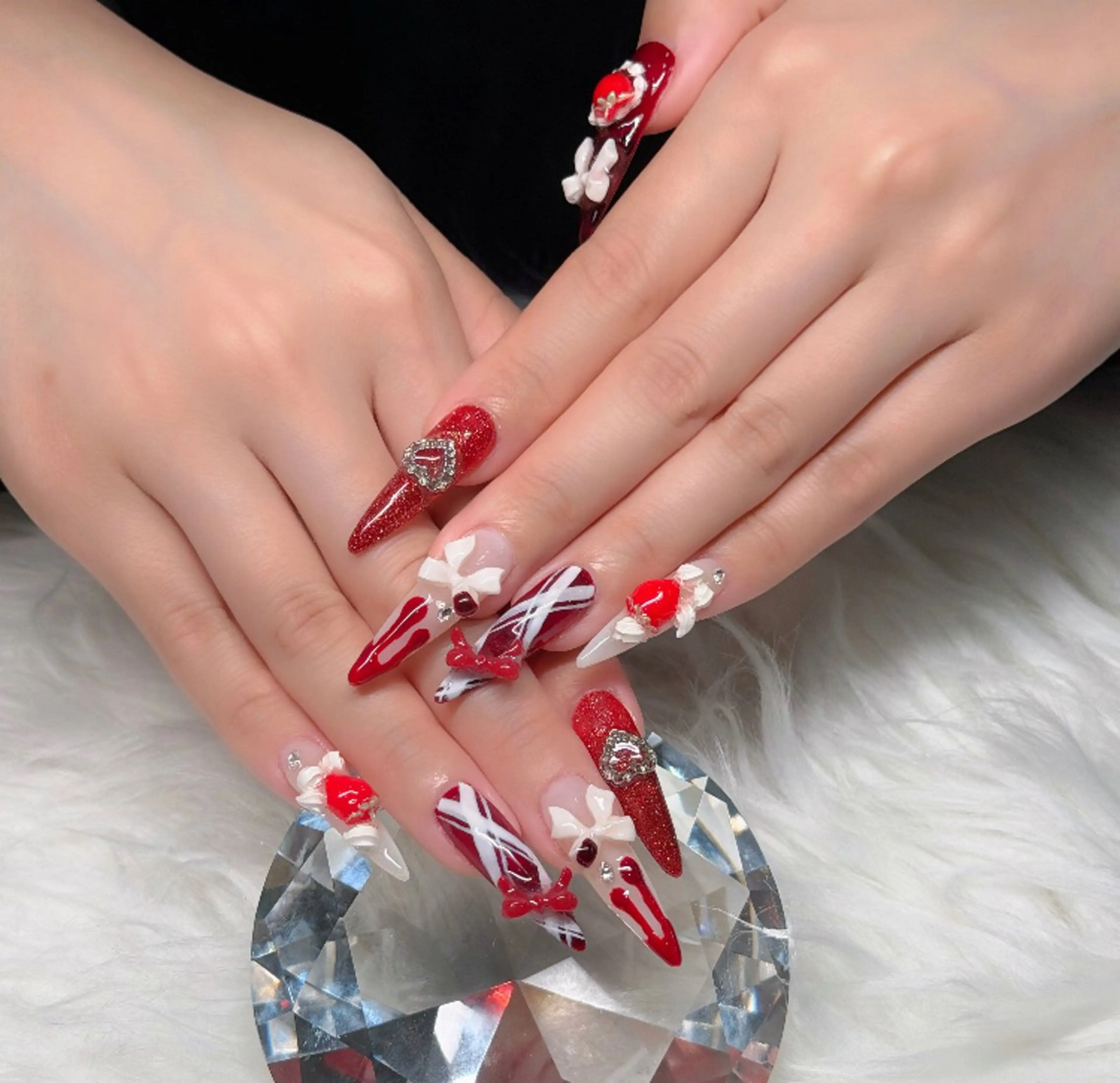 ネイル 長さ出し フレンチネイル 韓国ネイル レース マグネットネイル ハンドネイル 波 なみのネイルデザイン