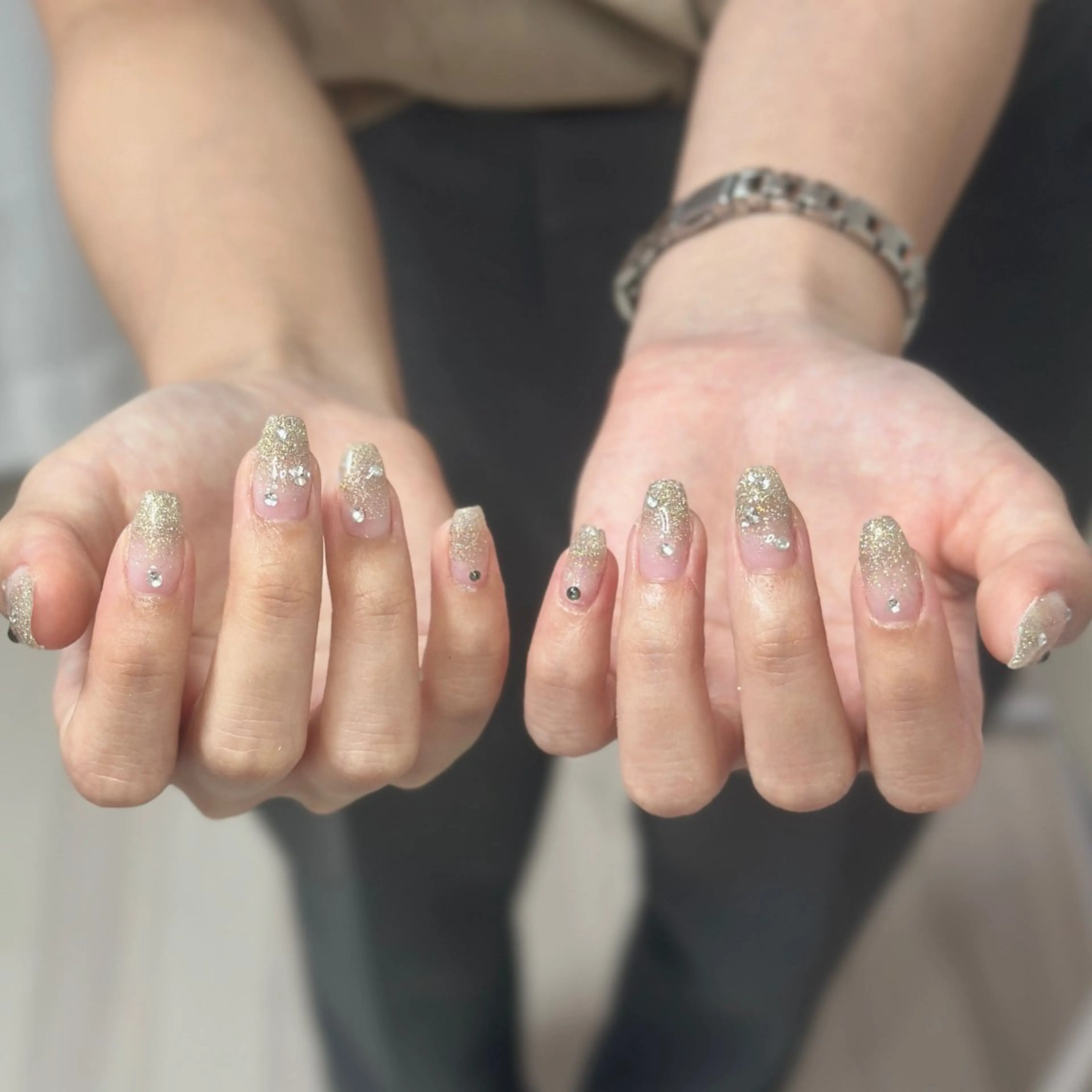 ネイル アートネイル オーロラネイル チークネイル フレンチネイル ガラスフレンチ 🎀YooLi Nail salonのネイルデザイン