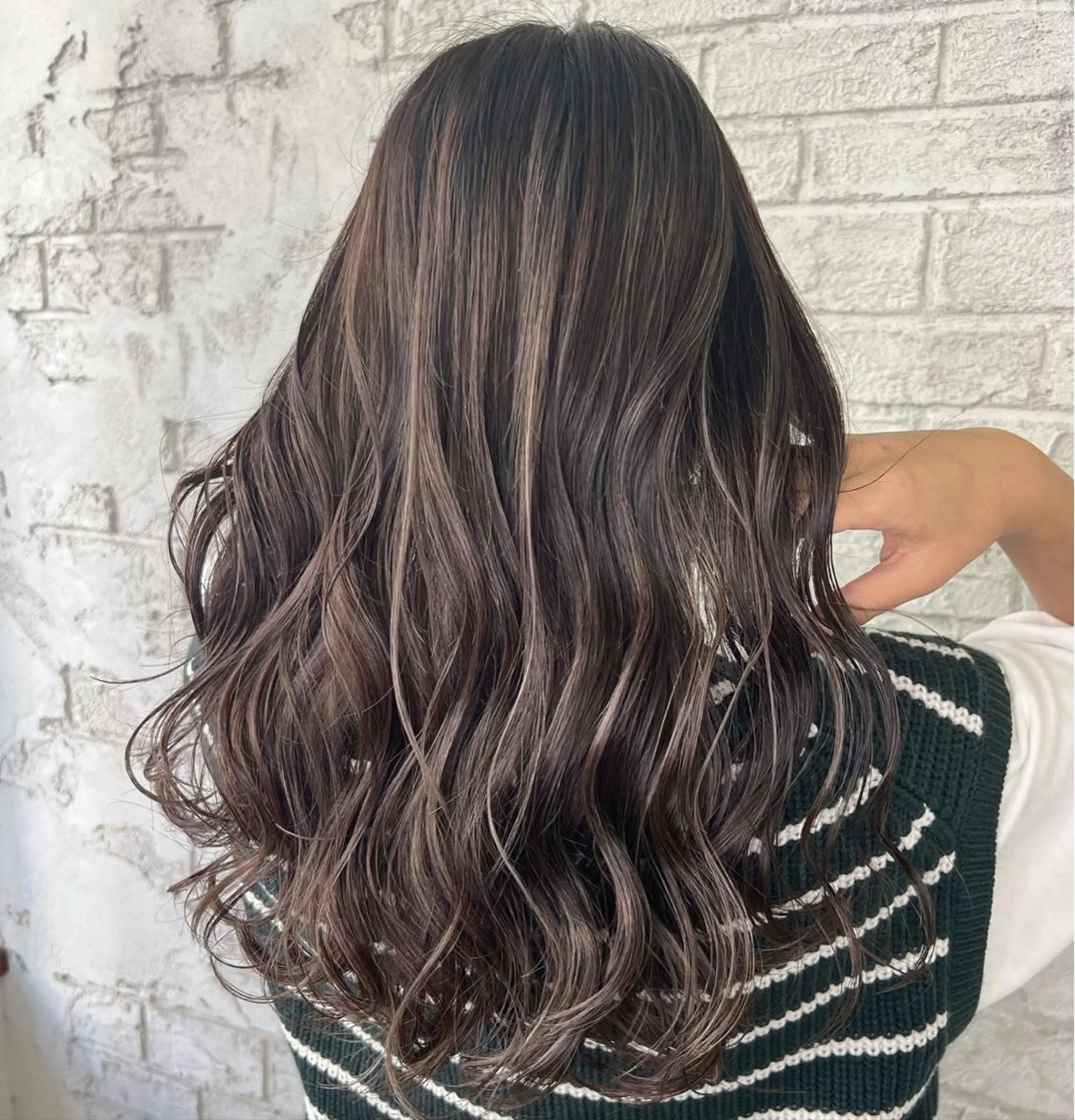 セミロング ハイライト ヘアカラー 🇺🇸ハイライト特 化美容師🇺🇸漆沢のヘアスタイル