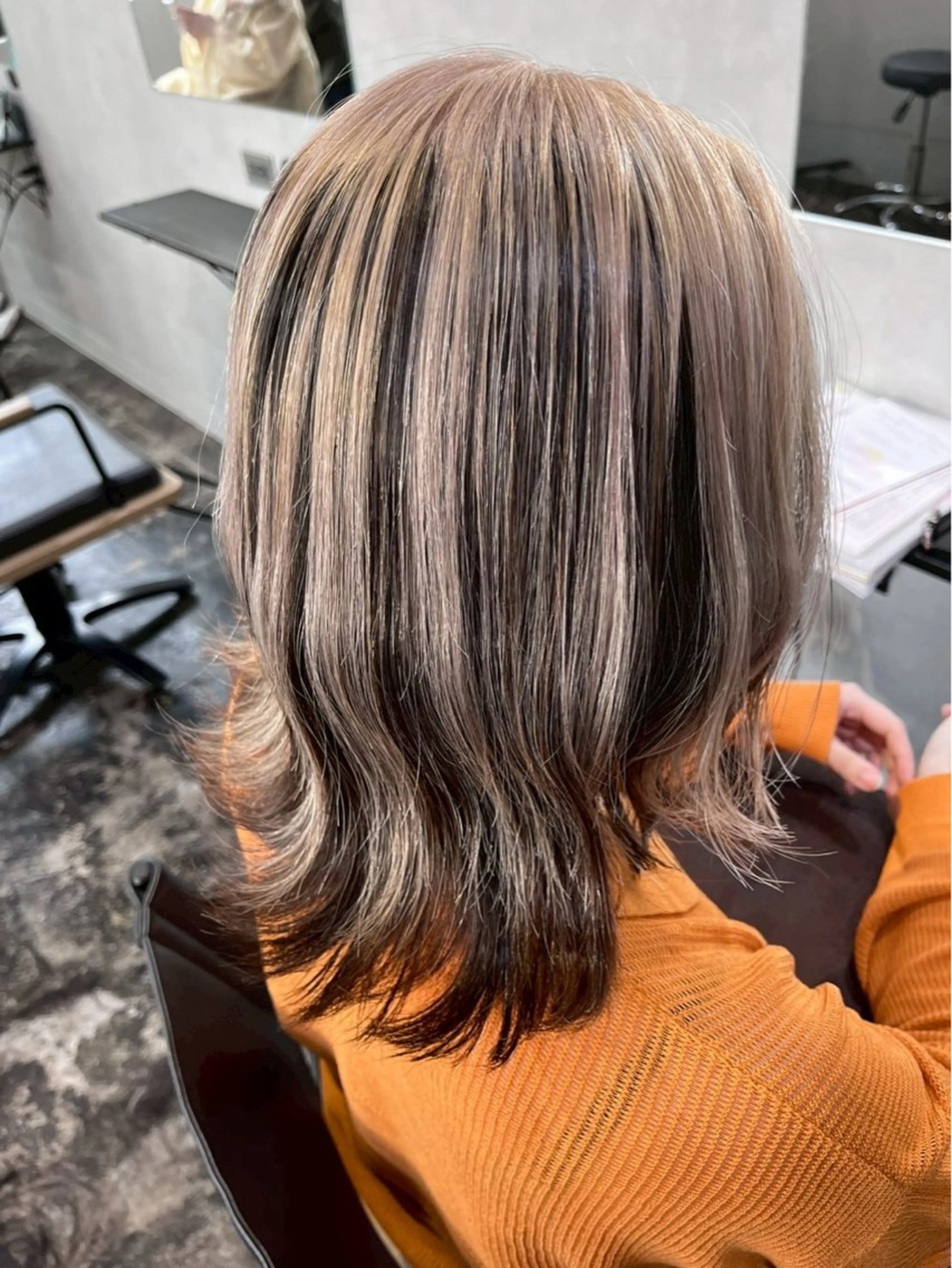 ロング カラー ハイトーン/韓国風/ 艶髪/吉祥寺のヘアスタイル