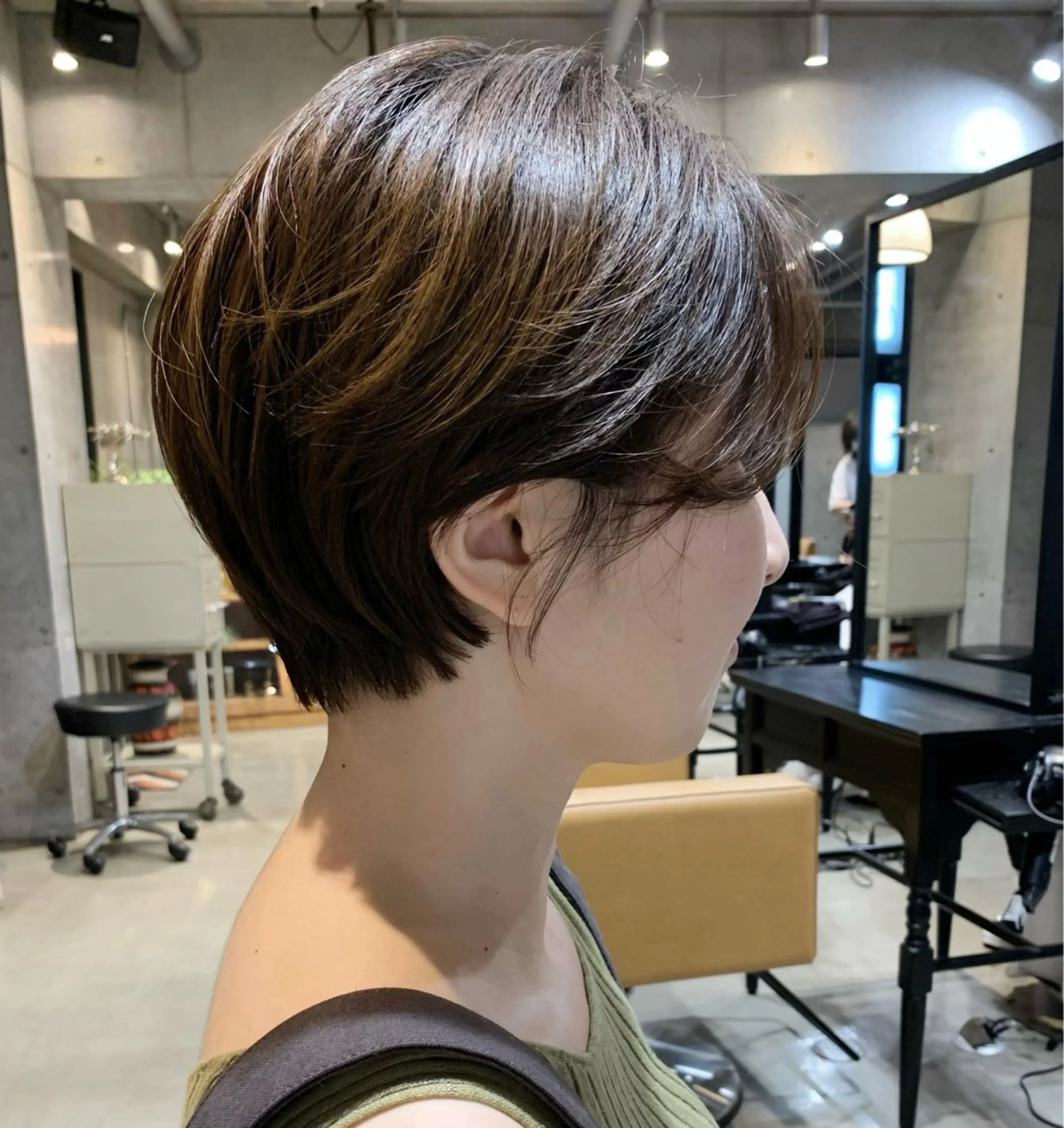 ショート カット トリートメント ボブ／レイヤー／艶 🦕risa  森下のヘアスタイル