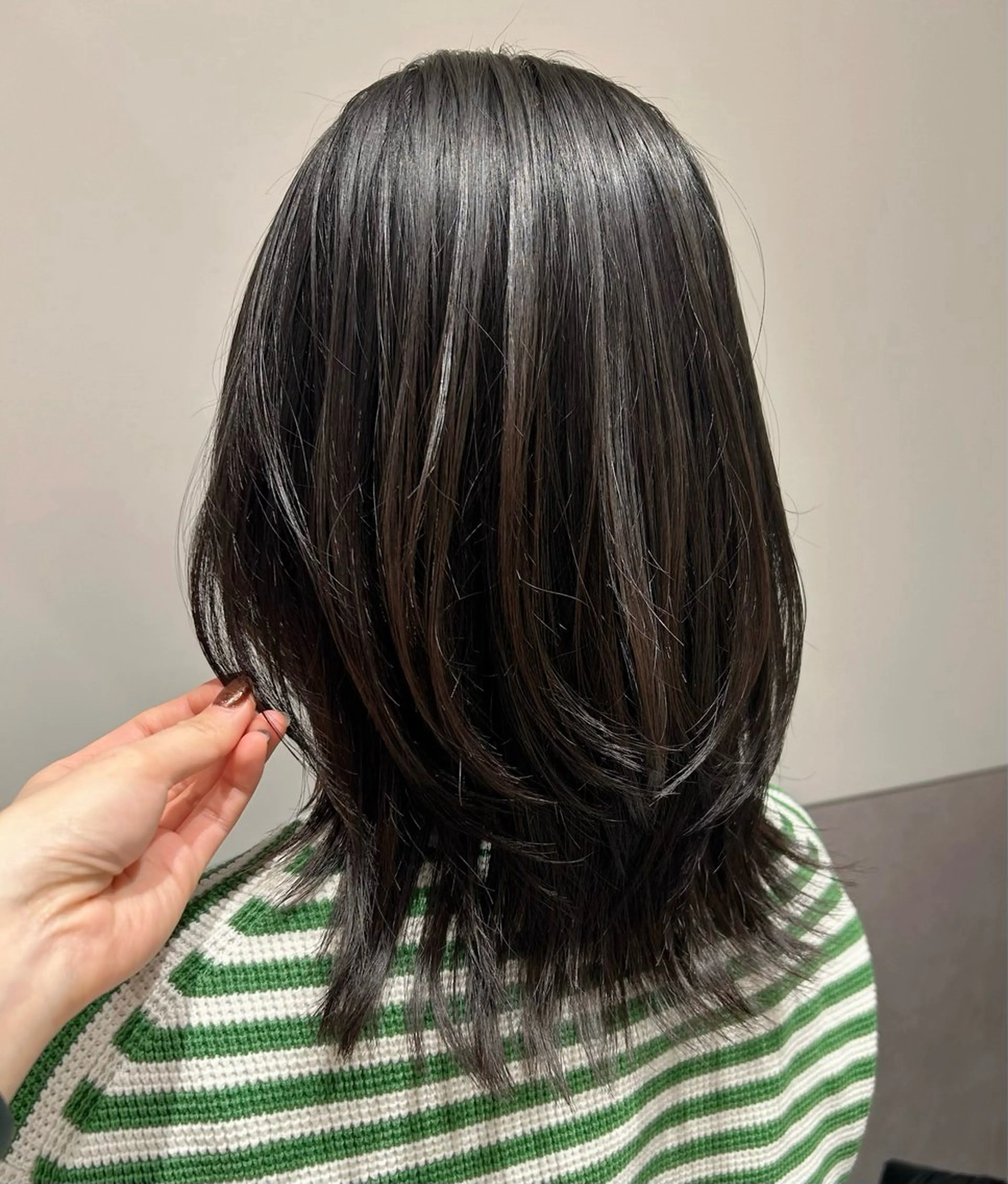 セミロング レイヤーカット ウルフカット ウルフレイヤー ナチュラル🪴抜け感 🫧sonokoのヘアスタイル