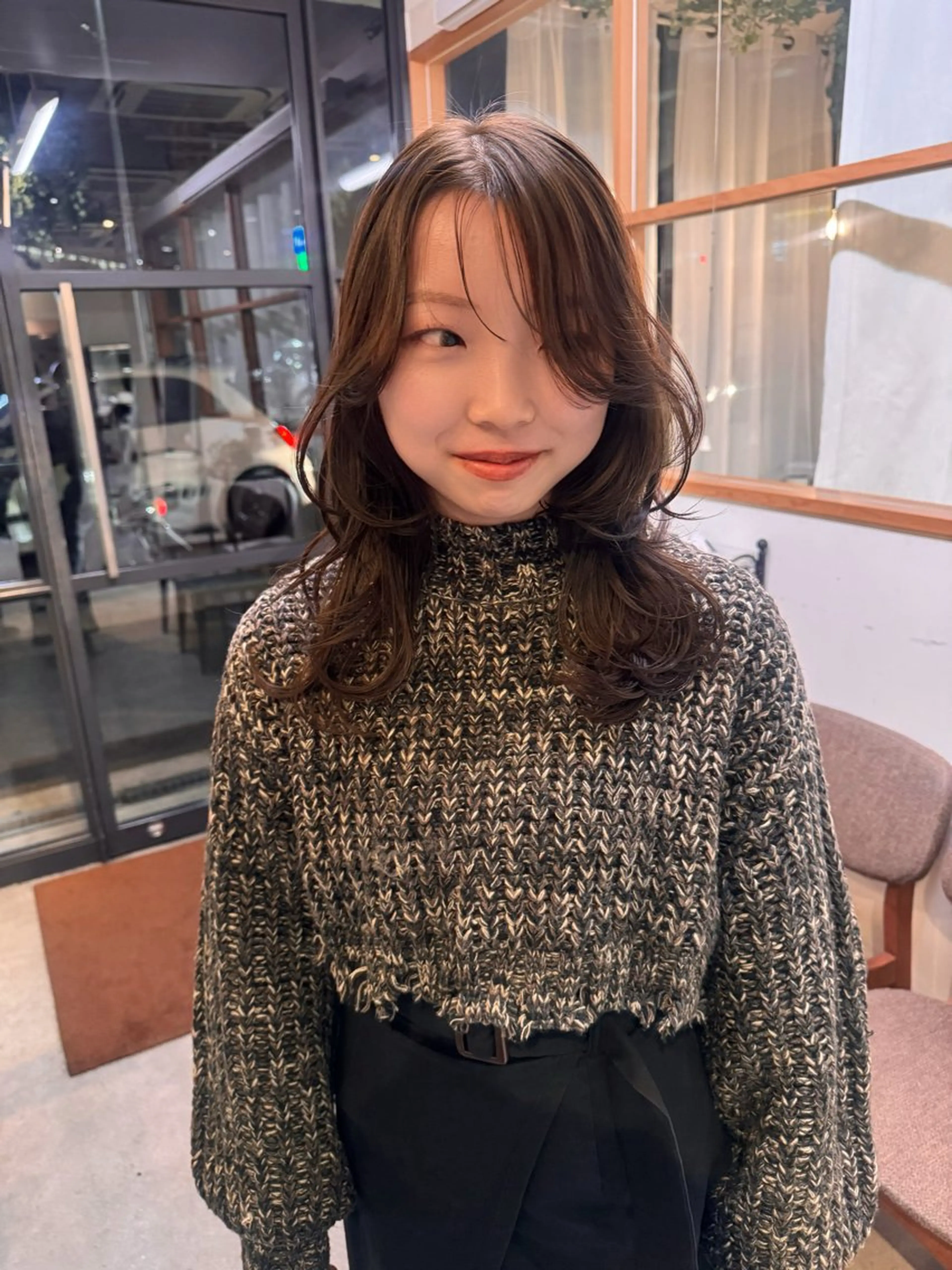 セミロング レイヤーカット ウラベヨシカ 似合わせカットカラーのヘアスタイル