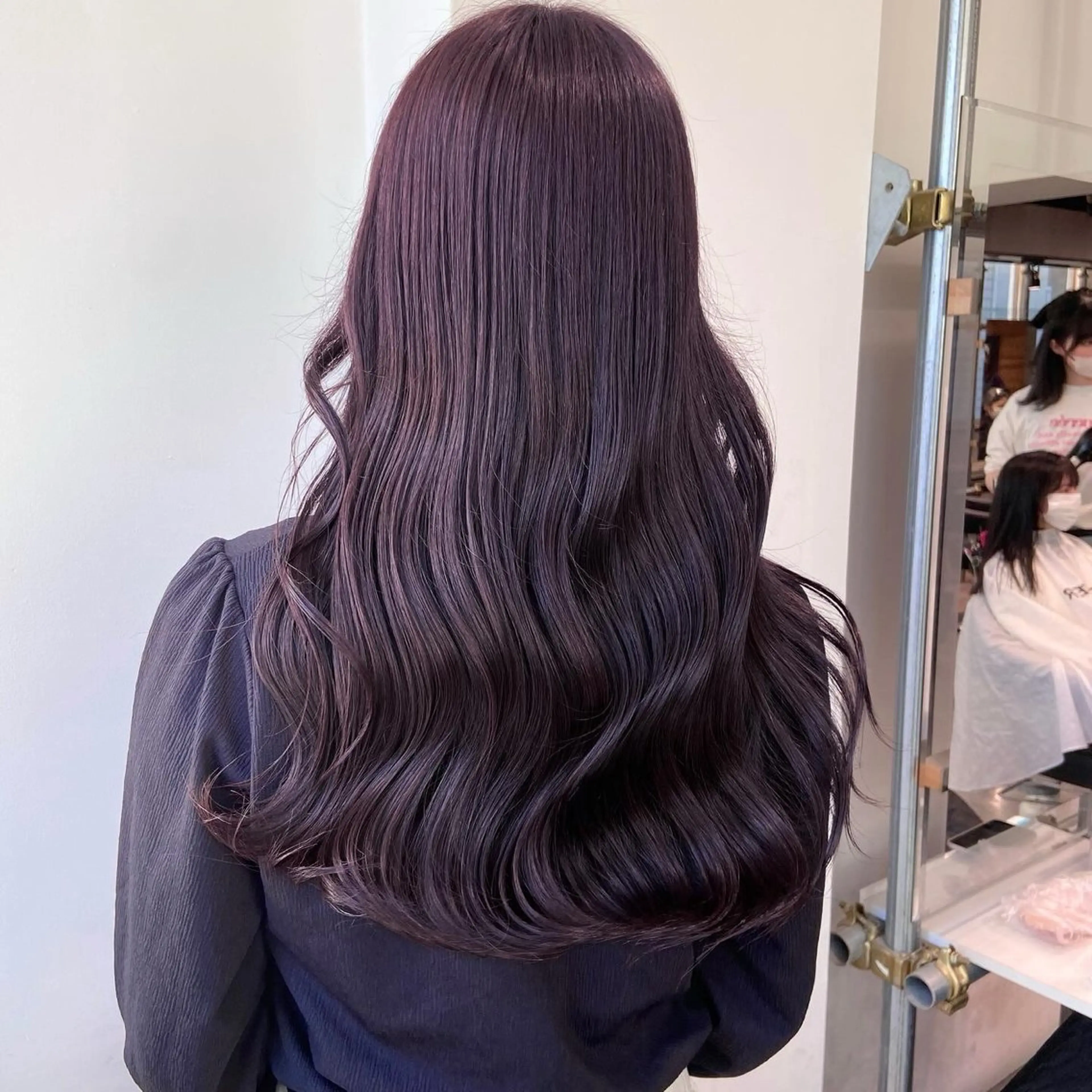 ロング カラー 暗髪🩶ラベンダー/ ブルー/ユウナ🤍のヘアスタイル