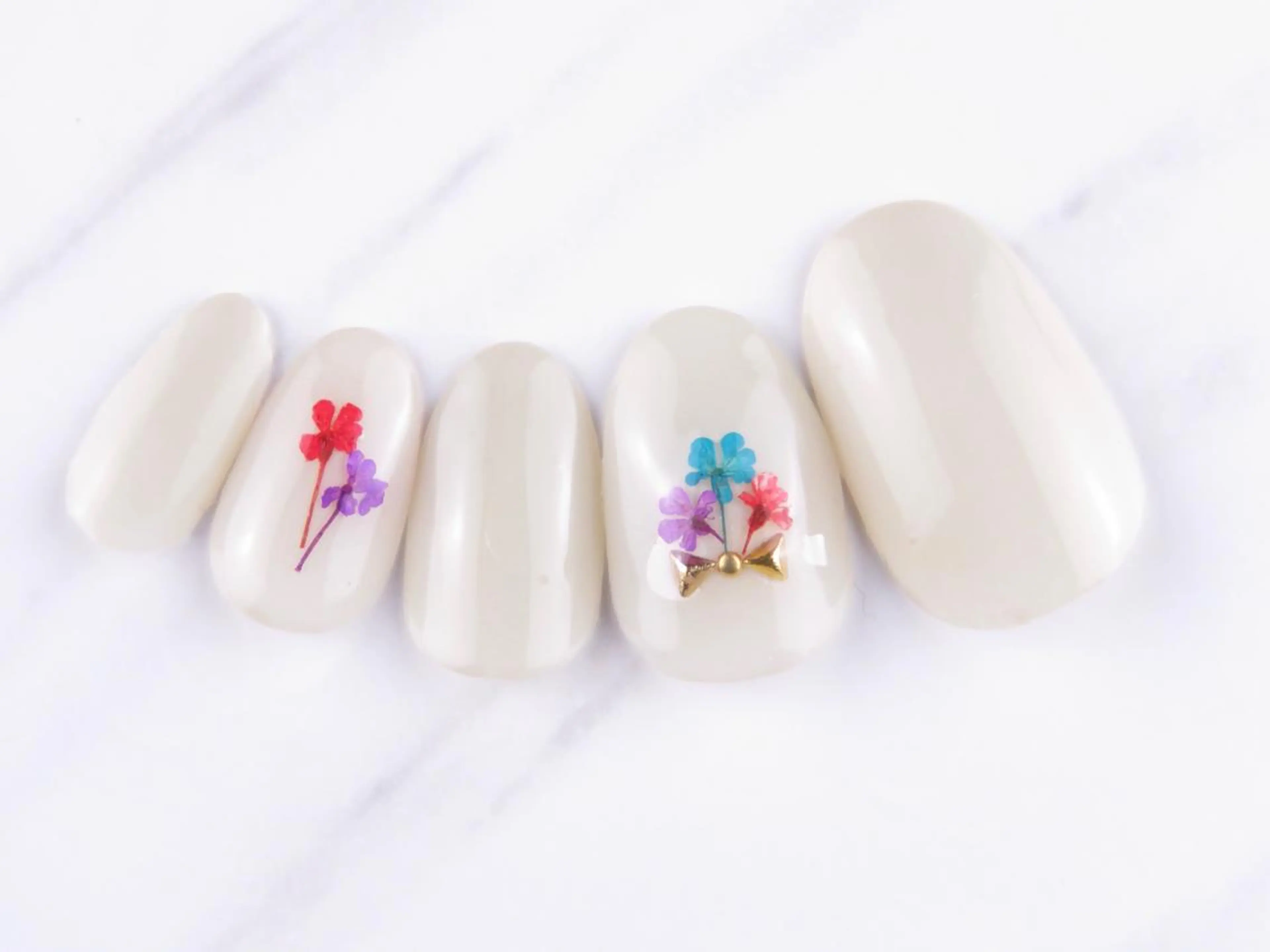 ネイル ネイリスト シンのネイルデザイン