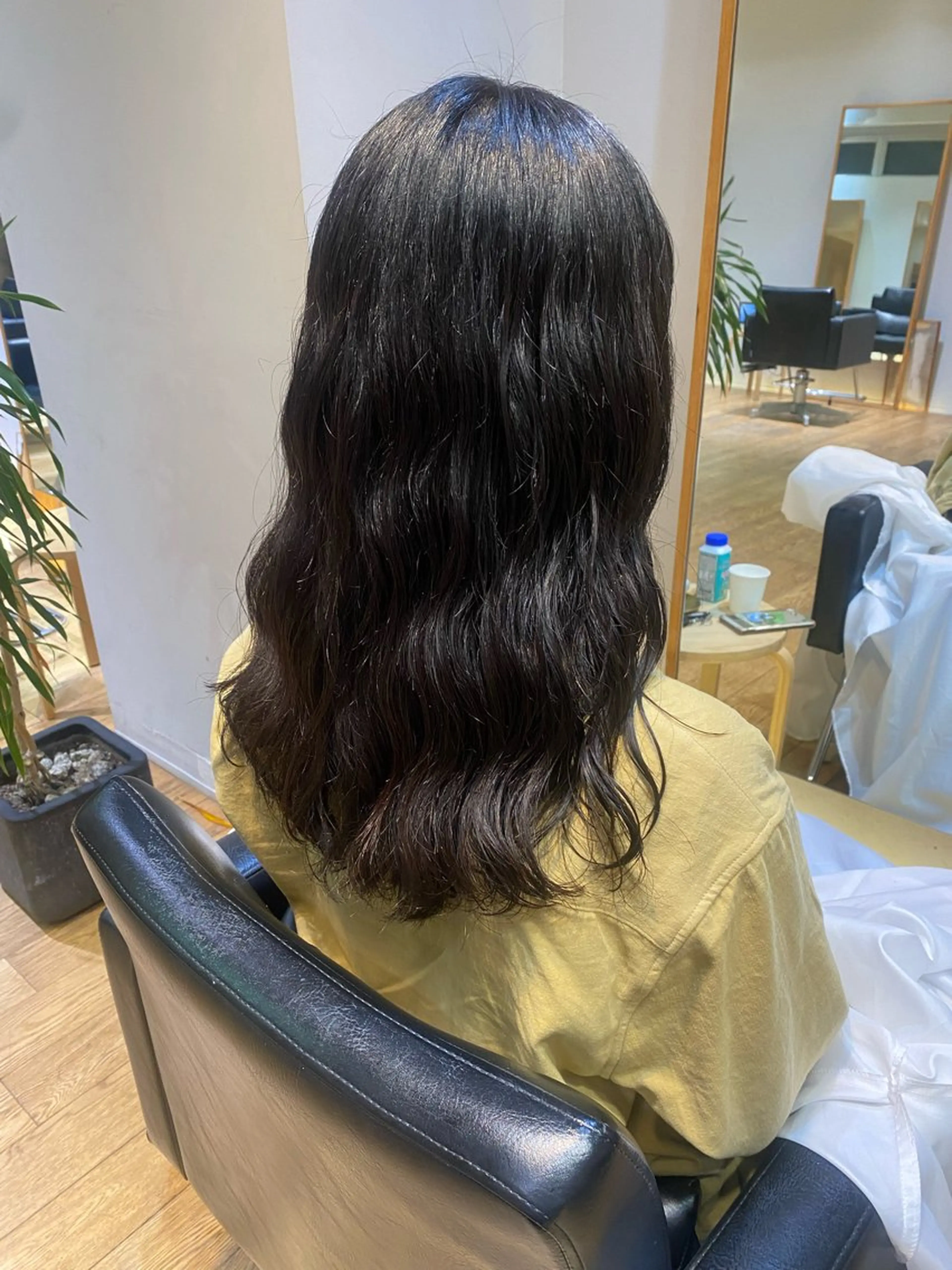セミロング セミロングパーマ カット パーマ トリートメント 大人可愛い♡コテ巻き パーマ🌼杉田 萌恵のヘアスタイル