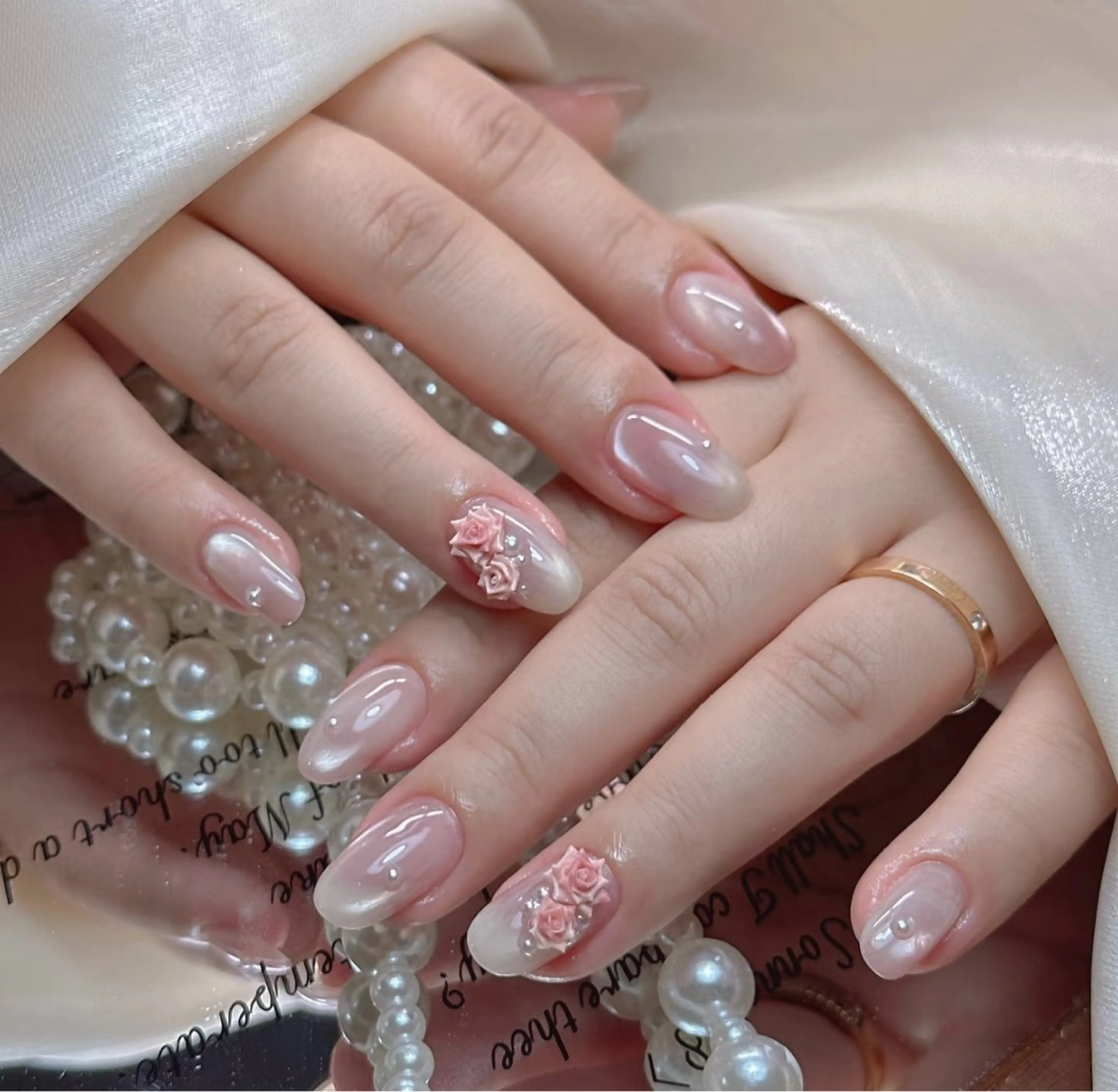 ネイル オーロラネイル べっ甲ネイル チークネイル 成人式 長さ出し ハンドネイル ハンドケア For you. Nail Salonのネイルデザイン