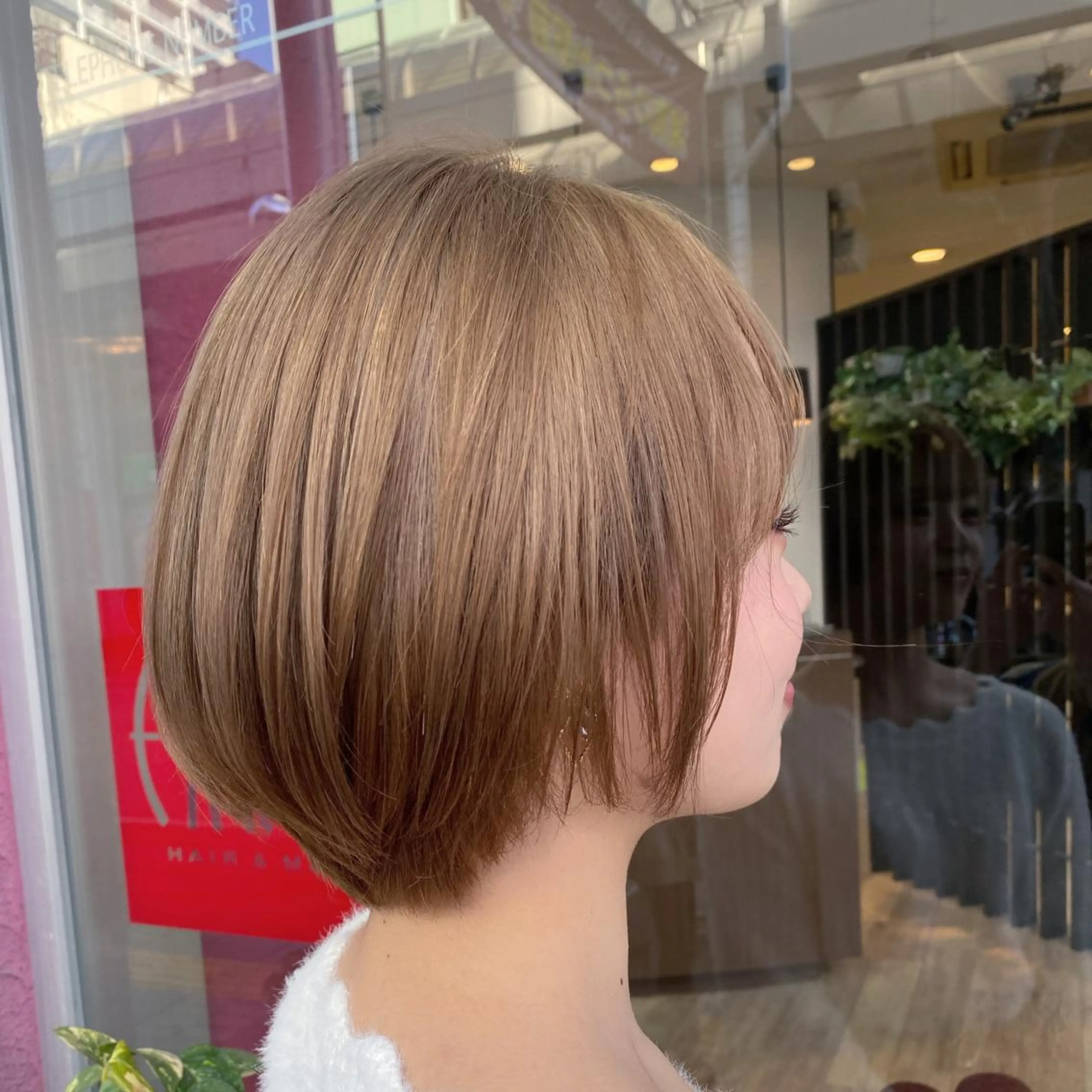 ショート カラー ハイトーンカラー ヘアカラー デザインカラー✨新倉 佑奈のヘアスタイル