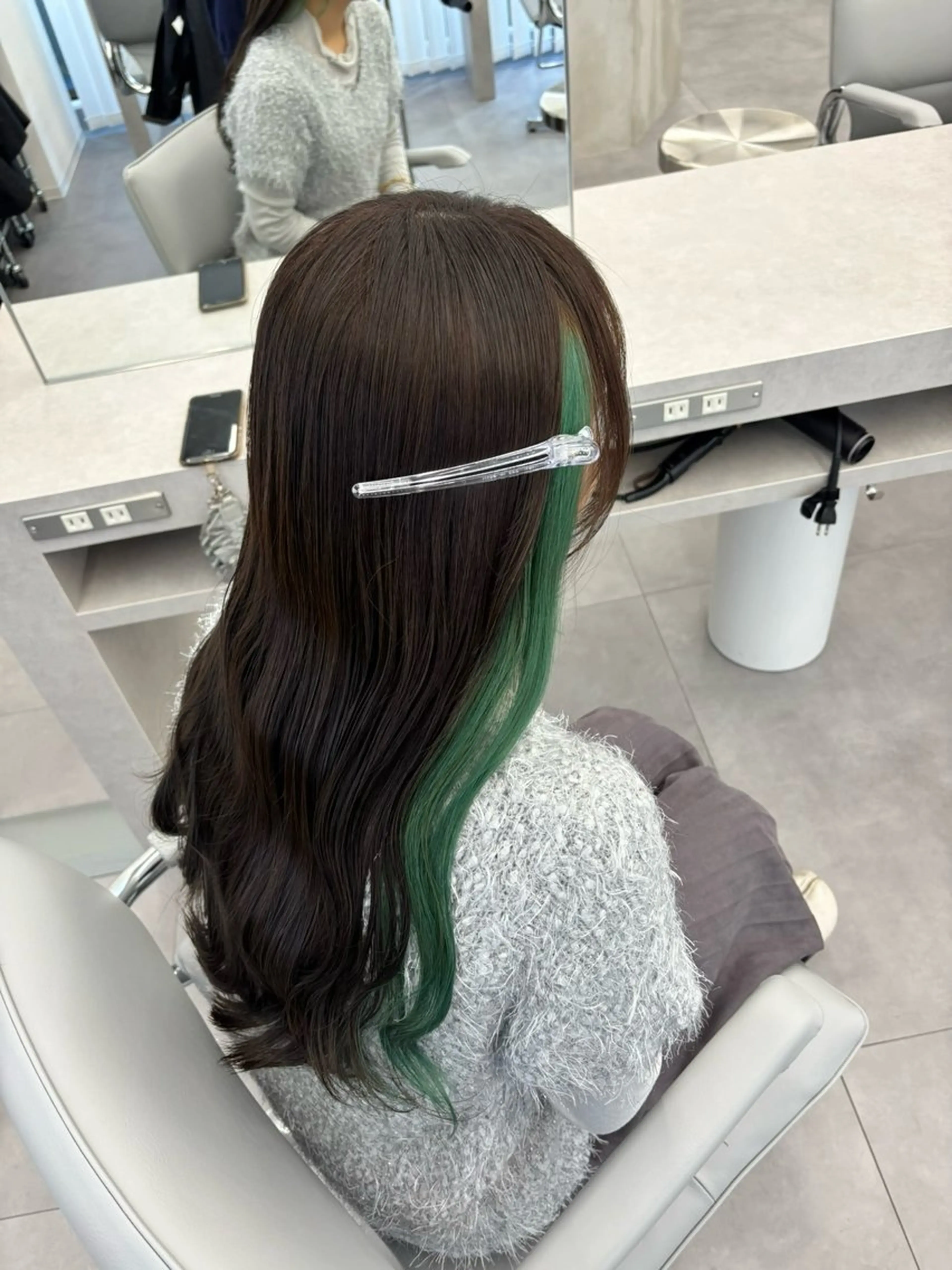 ロング カラー カット ヘアカラー 🧸🎀ブリーチ 栄🎀🧸かのんのヘアスタイル