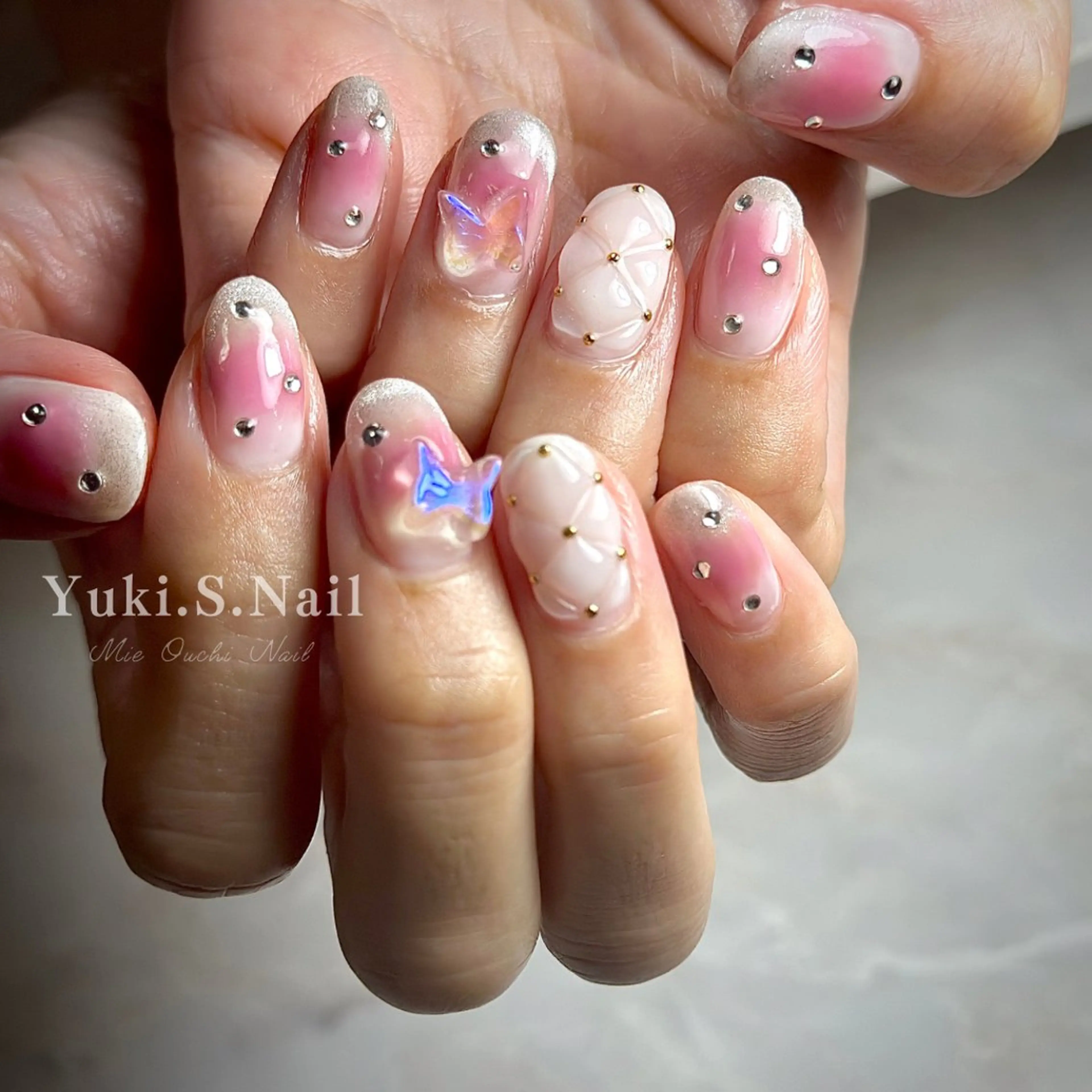 ショート 韓国風ヘア Yuki S.Nailのネイルデザイン